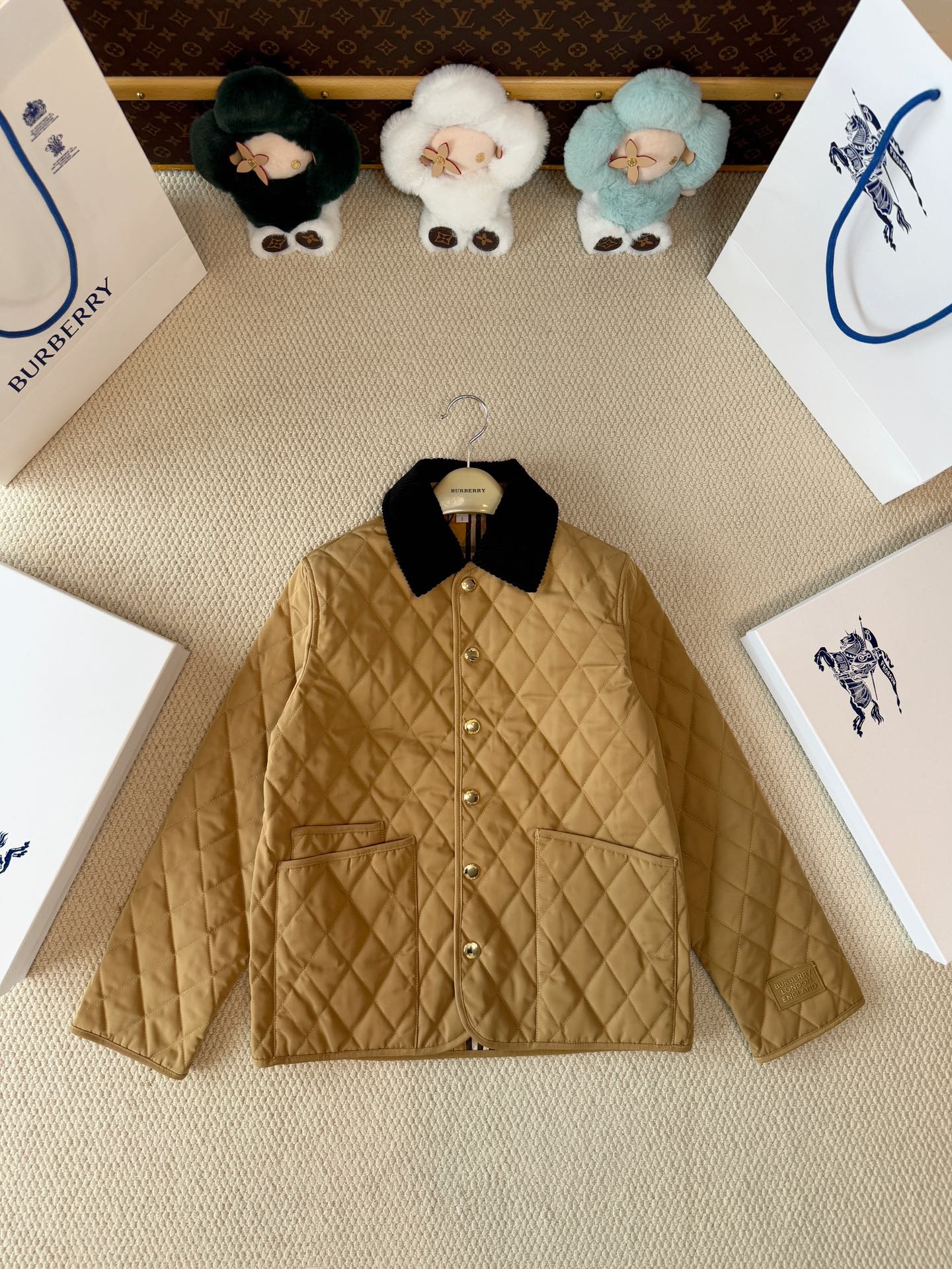 Diamond Quilt Contrast Collar Jacket — product photograph
