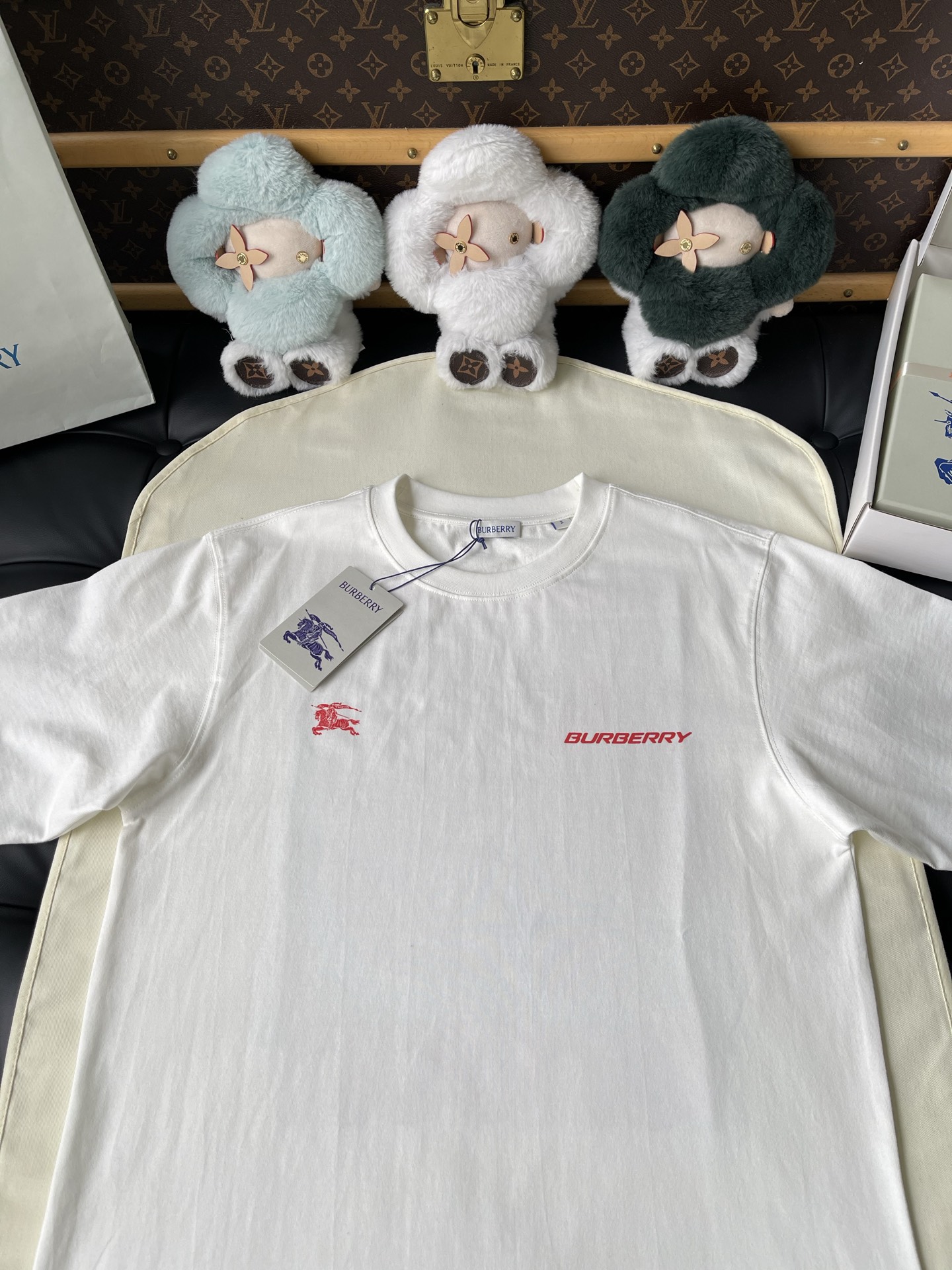 Map-Graphic Back T-Shirt — product photograph