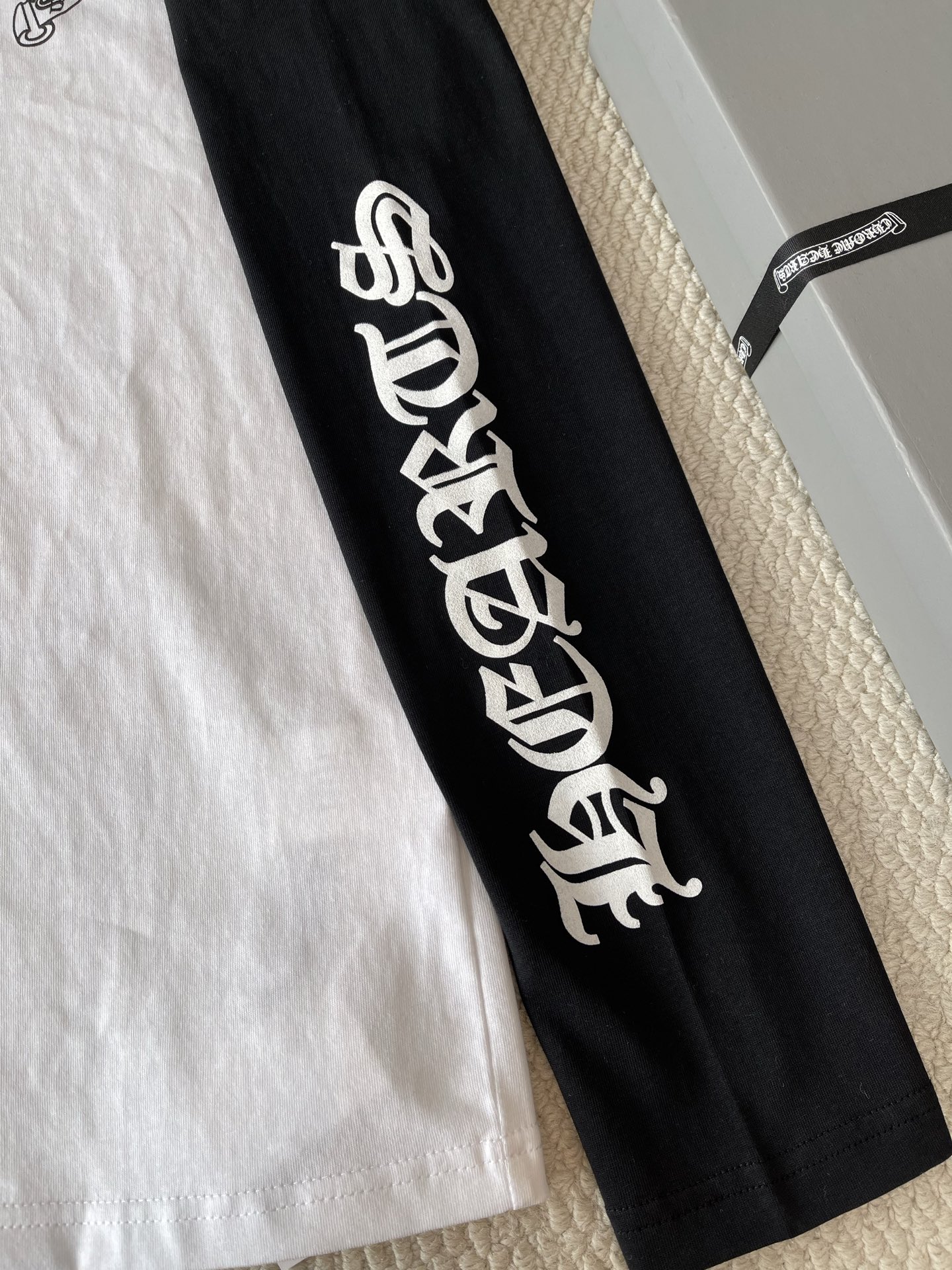 Horseshoe Raglan Long-Sleeve T-Shirt — product photograph