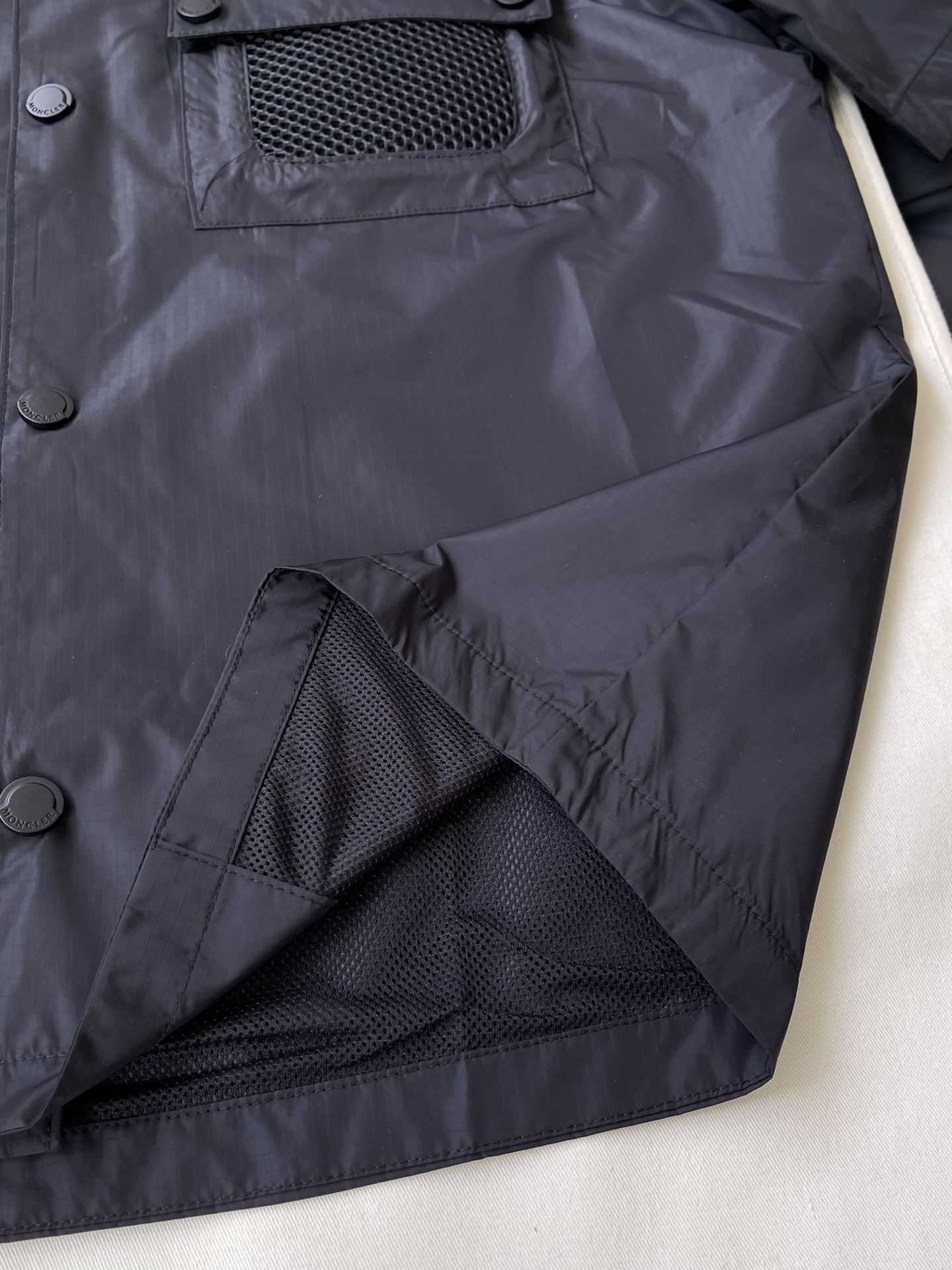 Mesh-Pocket Short-Sleeve Shirt — product photograph
