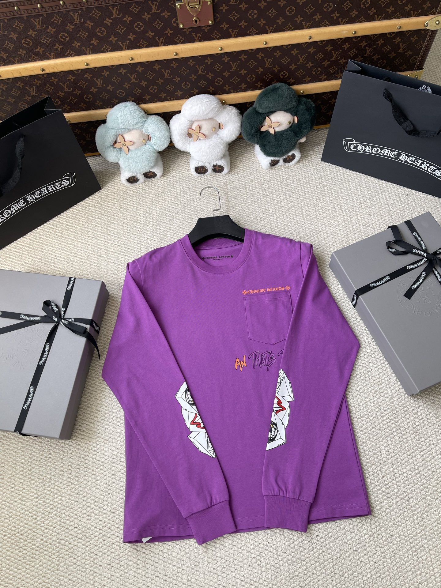 Illustrated Sleeve Pocket Long-Sleeve T-Shirt — product photograph