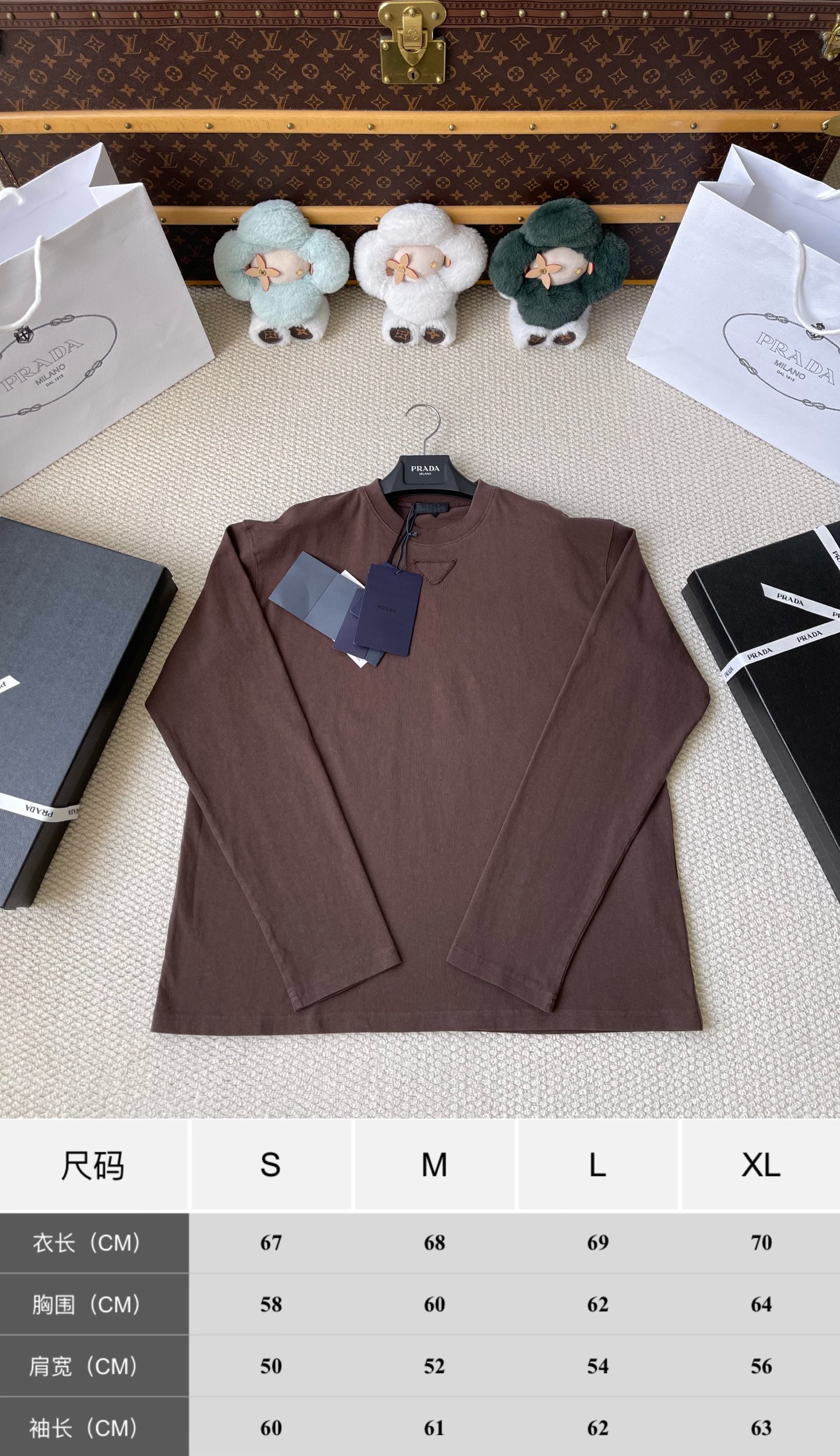Triangle-Detail Long-Sleeve Top — product photograph