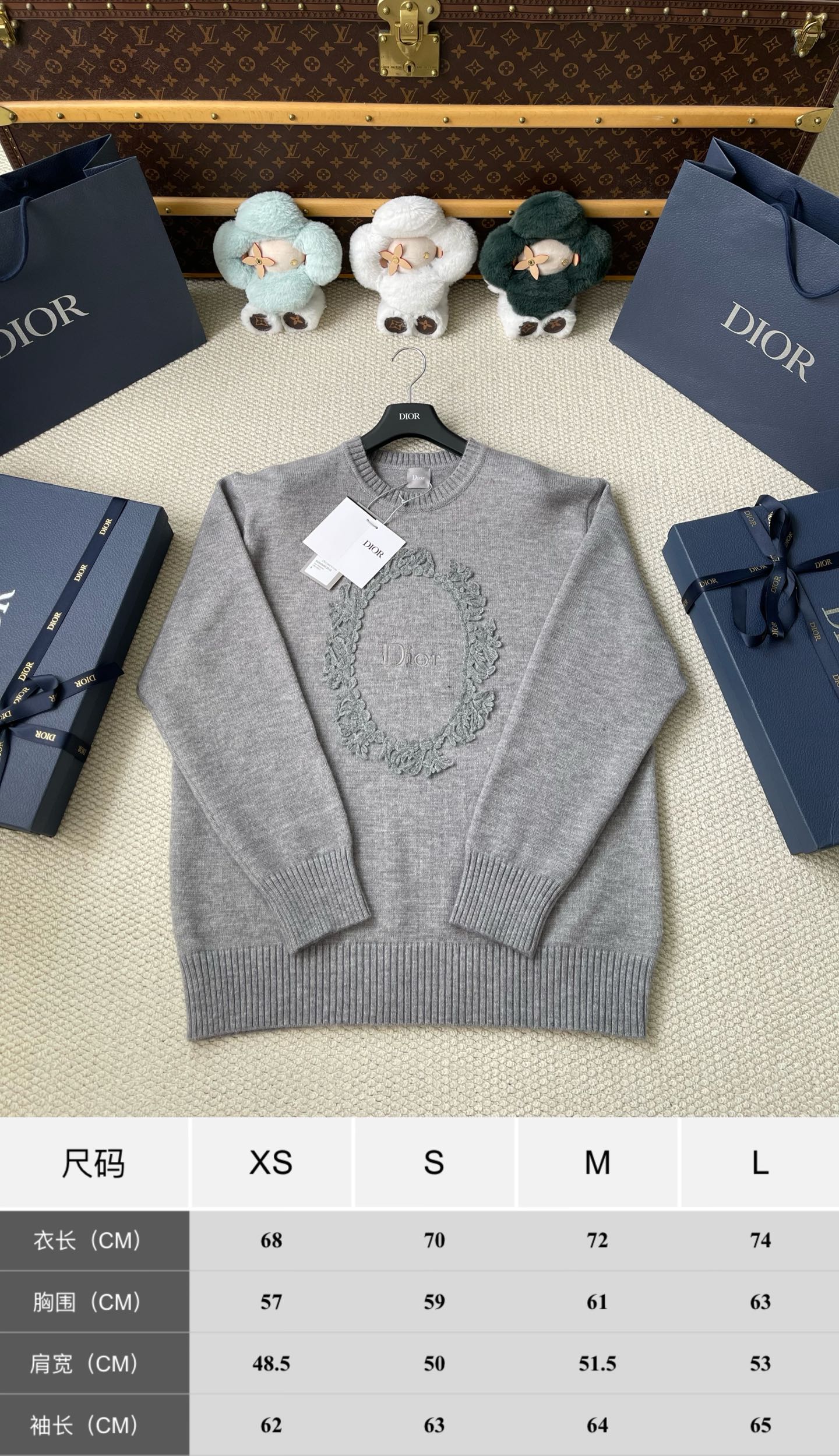 Wreath-Emblem Crewneck Sweater — product photograph