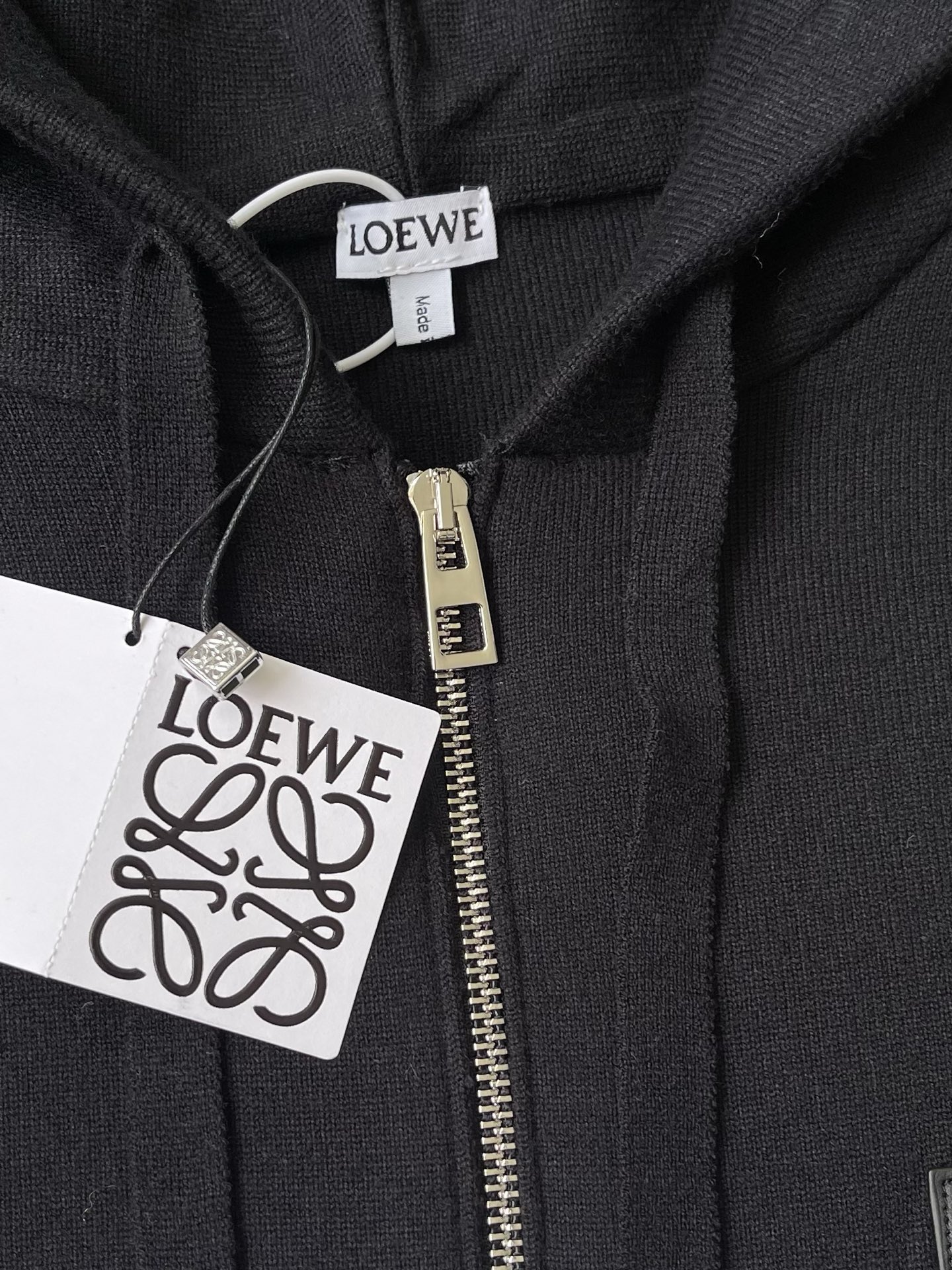 Contrast-Pocket Zip Hoodie — product photograph