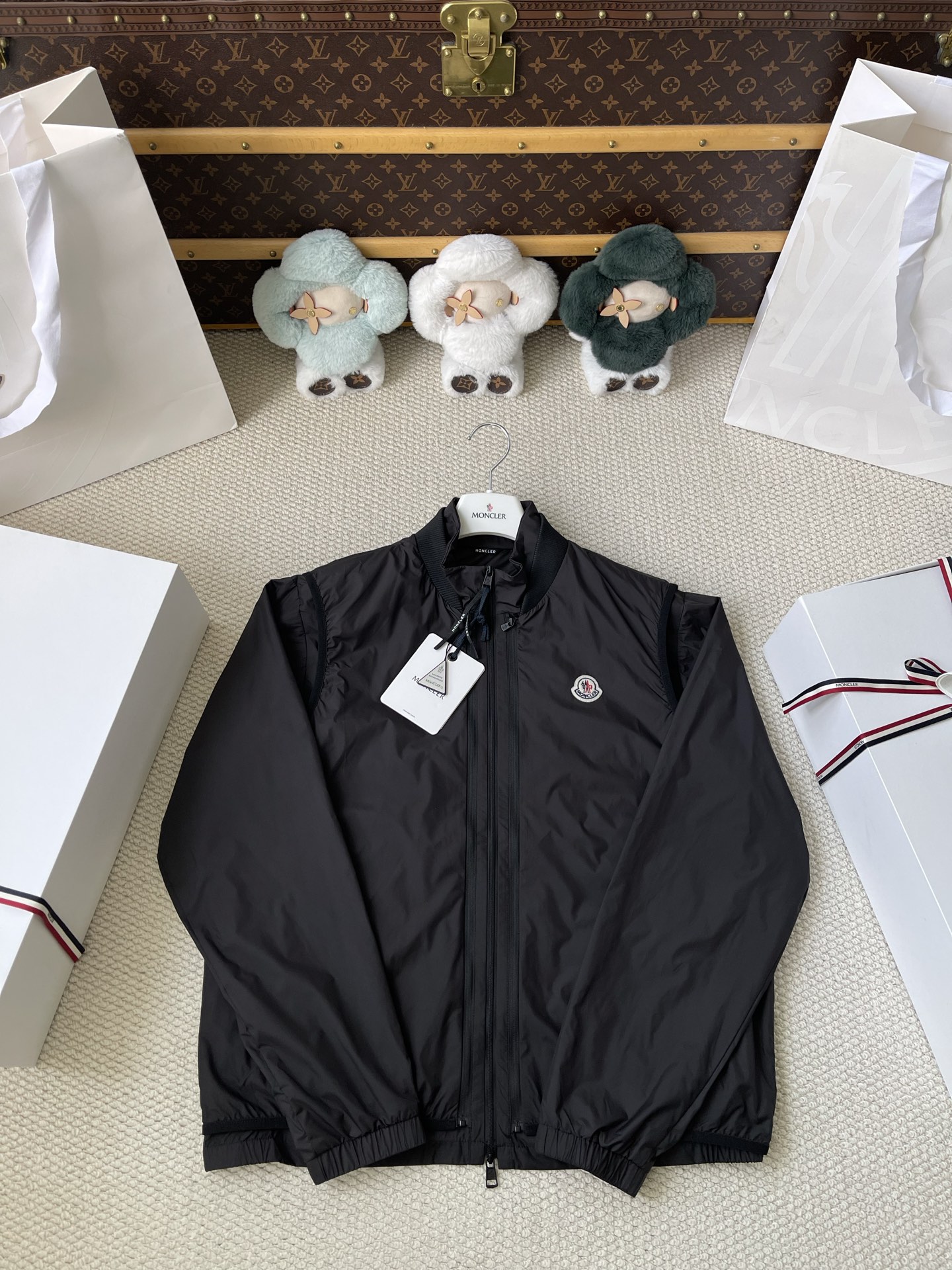 Contrast-Collar Badge Windbreaker — product photograph