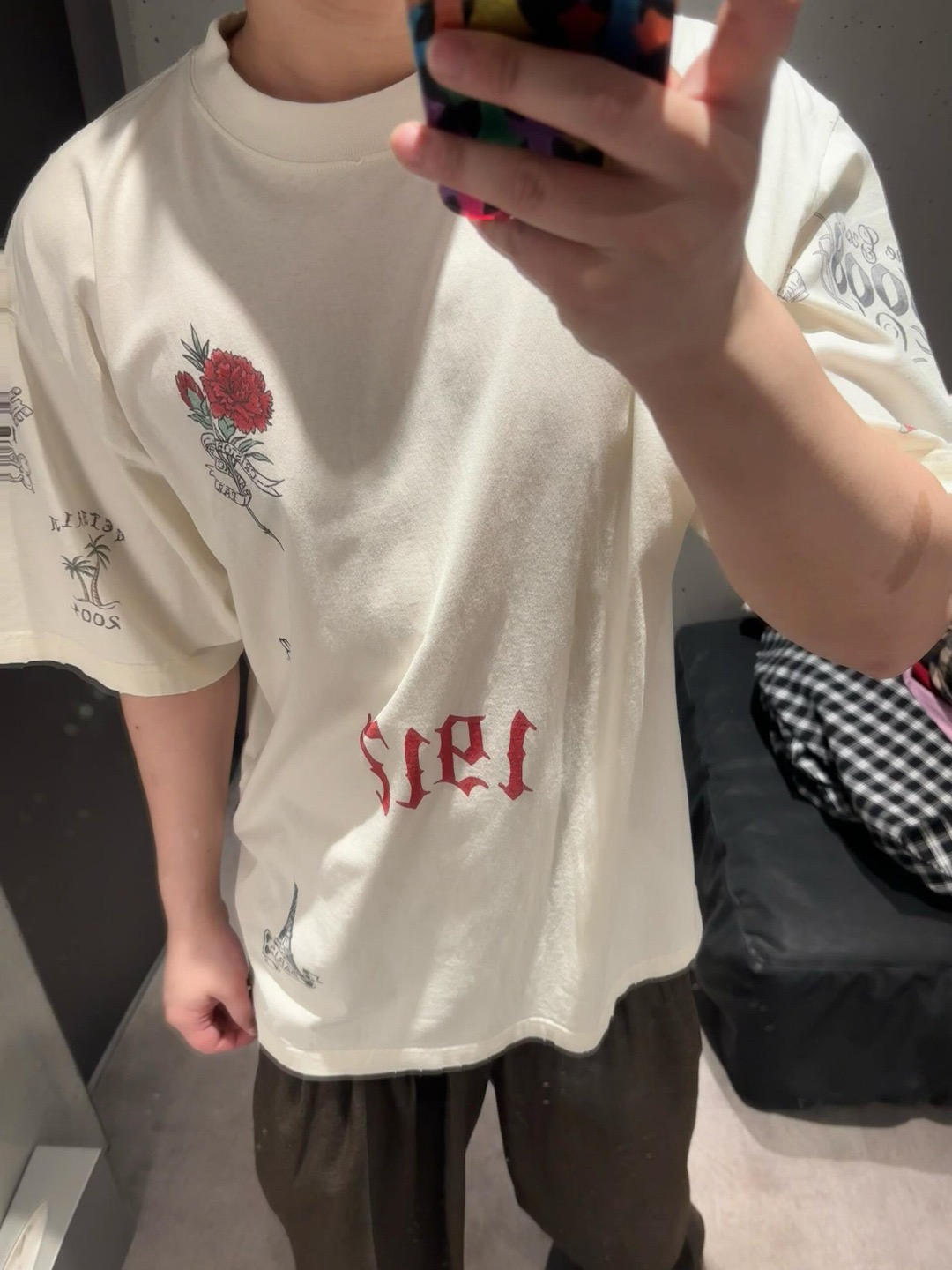 Rose and 1917 Graphic T-Shirt — product photograph