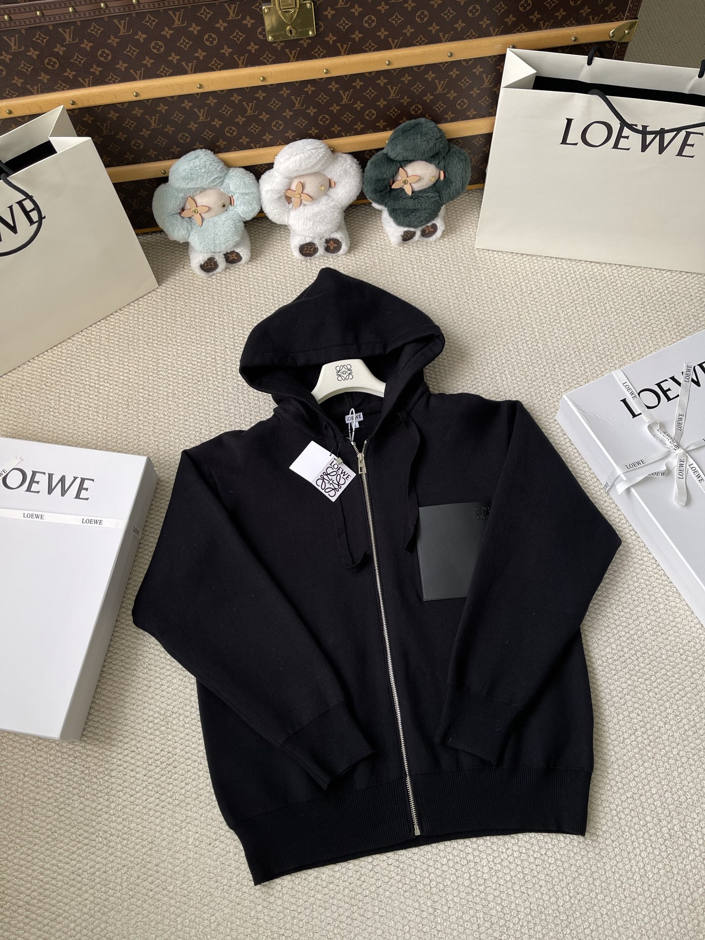 Contrast-Pocket Zip Hoodie — product photograph