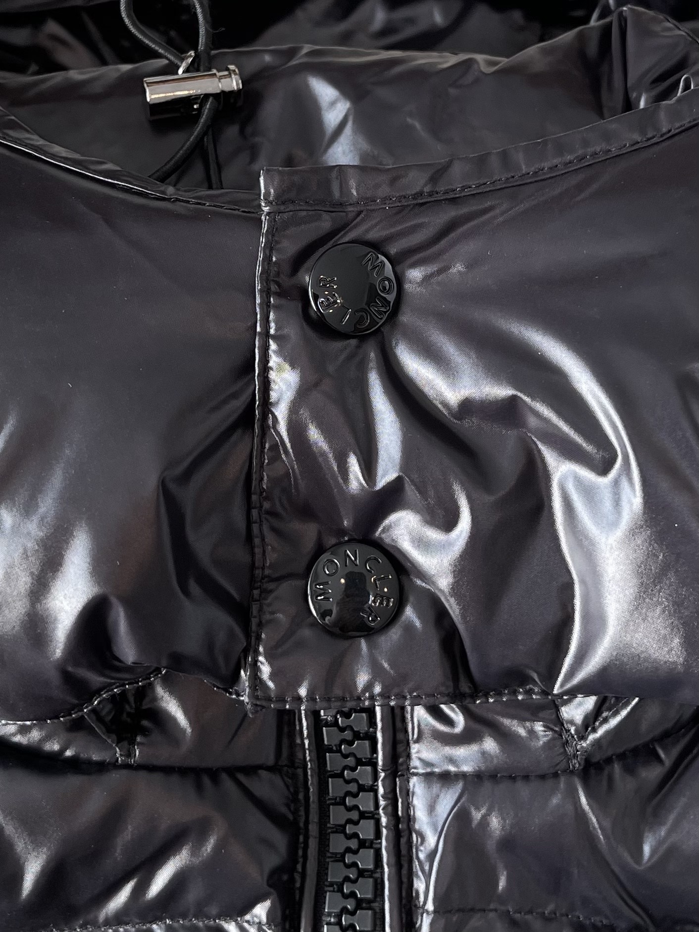 Gloss-Finish Sleeve-Pocket Puffer — product photograph