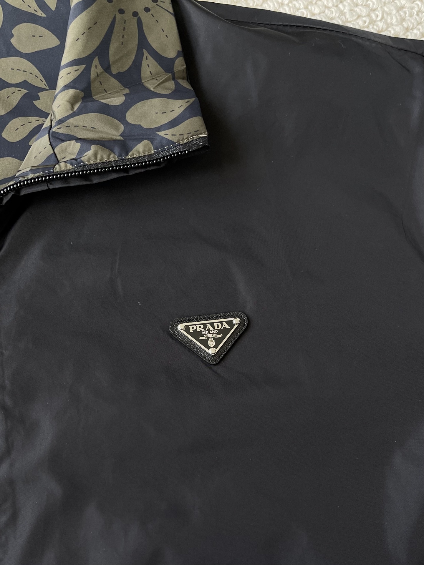 Leaf-Pattern Lined Zip Jacket — product photograph