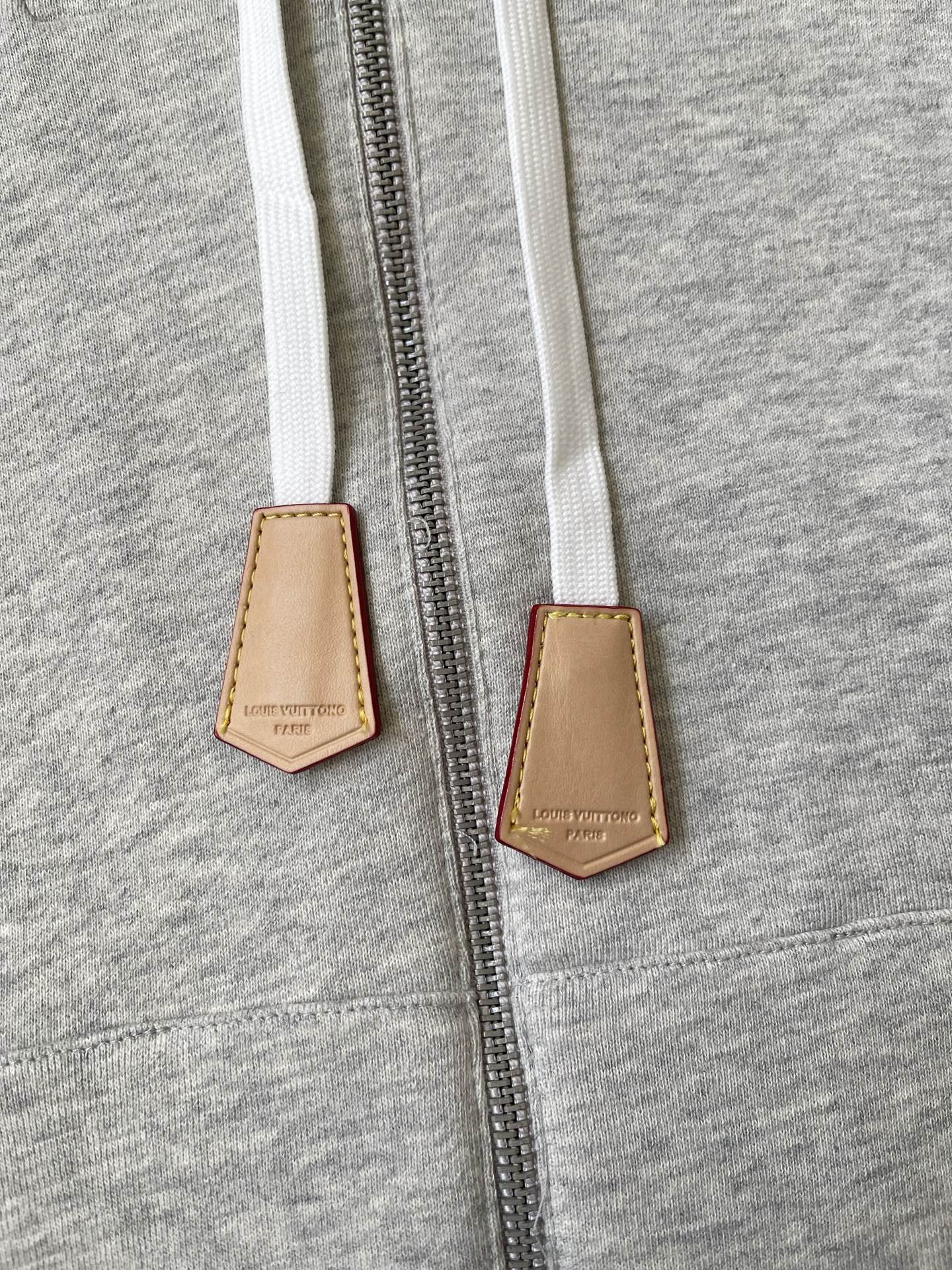 Tab-Trim Drawstring Zip Hoodie — product photograph