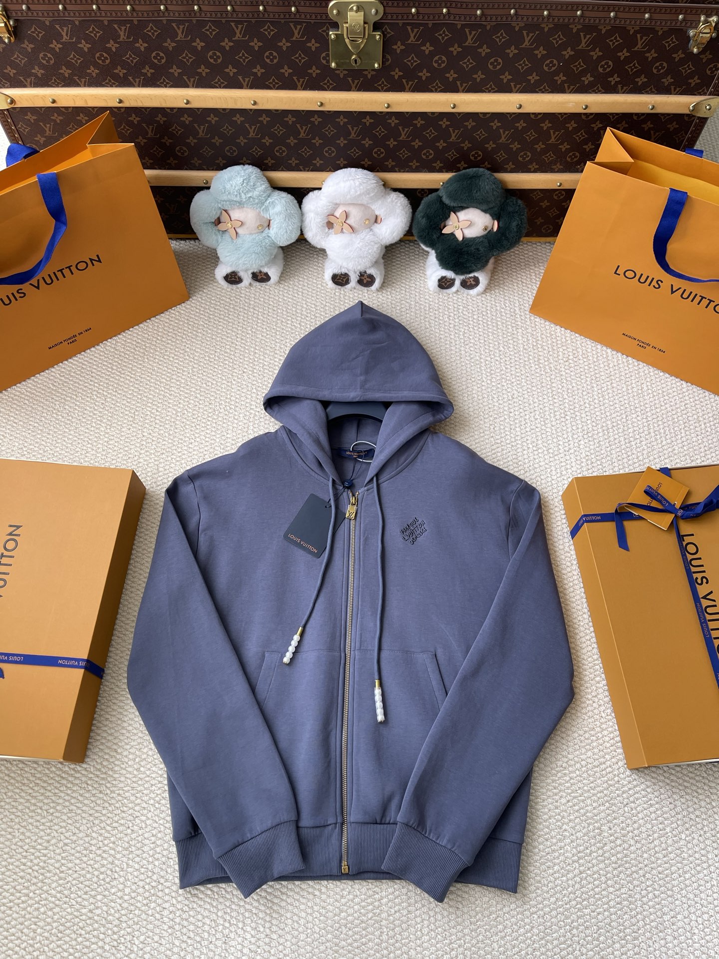 Small-Lettering Zip Hoodie — product photograph