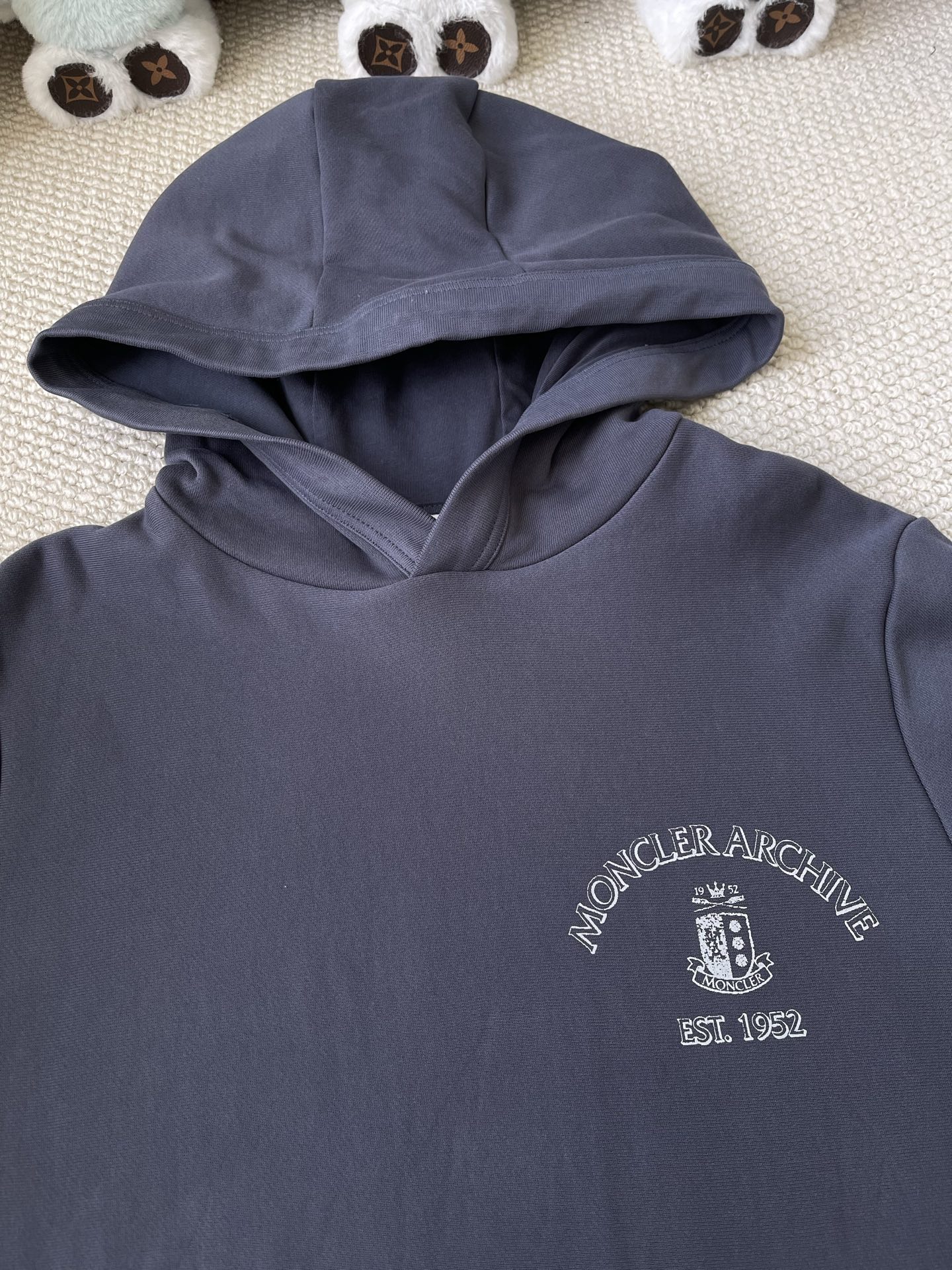 Archive-Emblem Pullover Hoodie — product photograph