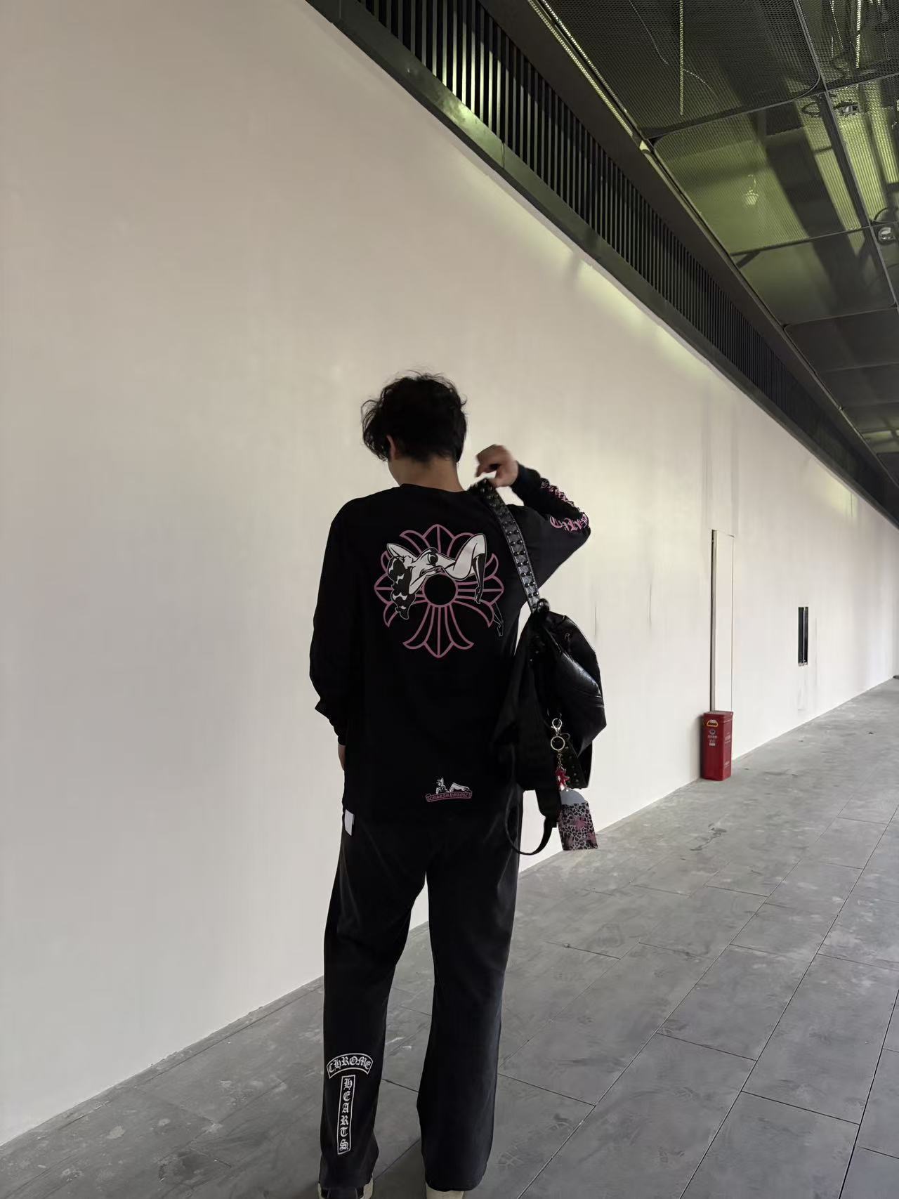 Floral-Back Graphic Long-Sleeve Top — product photograph