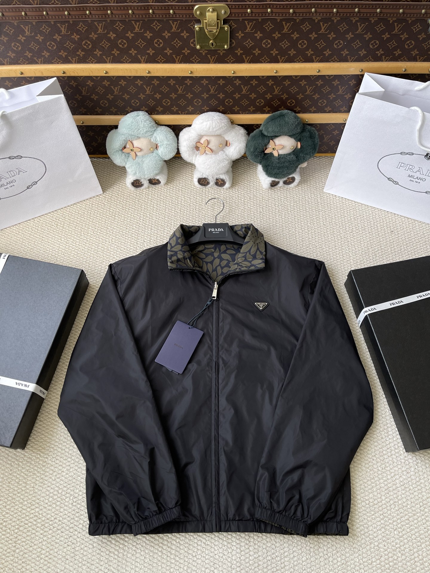 Leaf-Pattern Lined Zip Jacket — product photograph