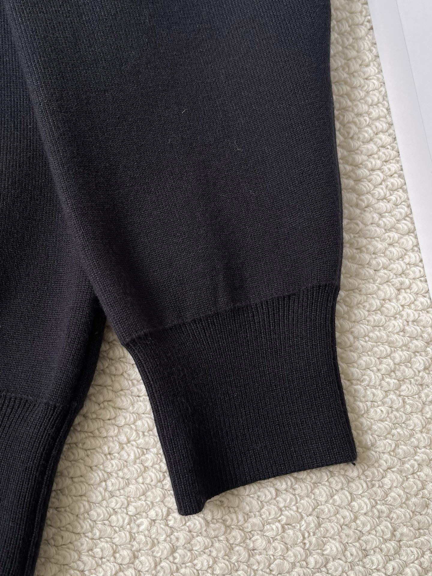 Contrast-Pocket Zip Hoodie — product photograph