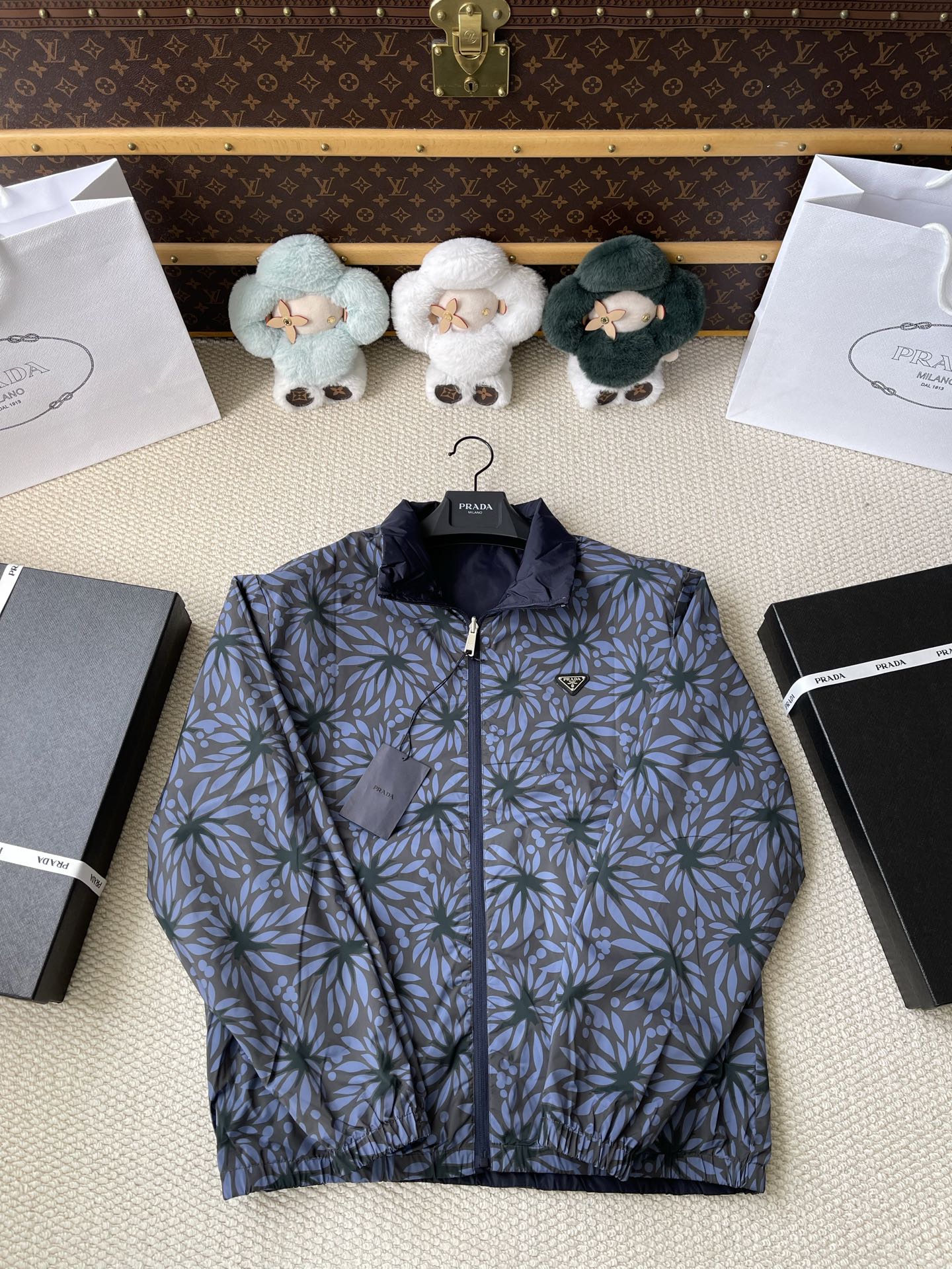 Leaf-Pattern Lined Zip Jacket — product photograph