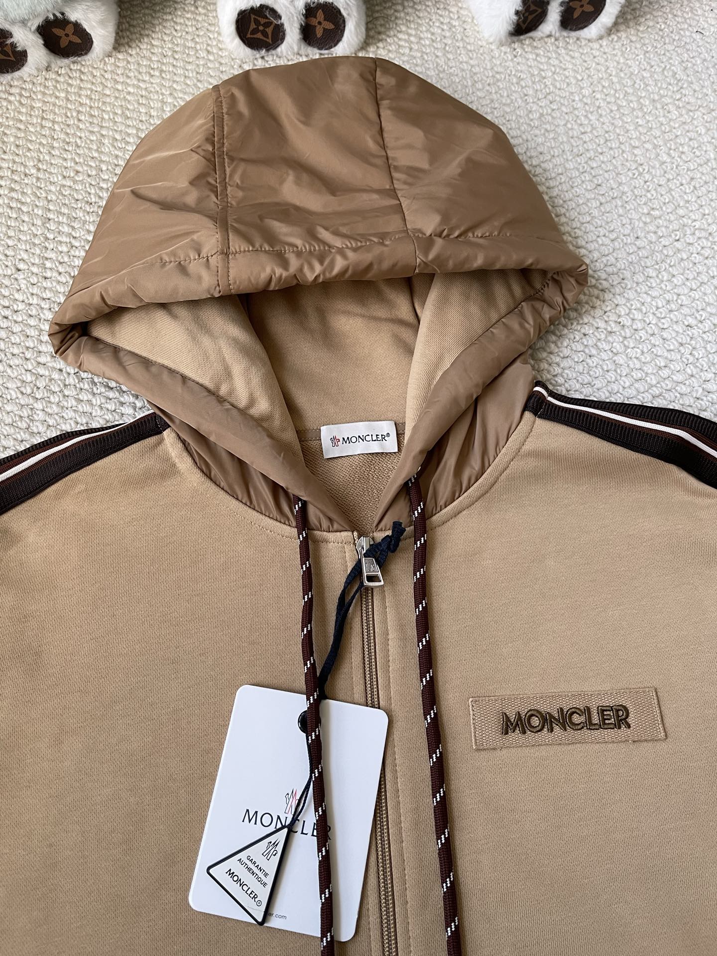 Sleeve-Stripe Zip Hoodie — product photograph
