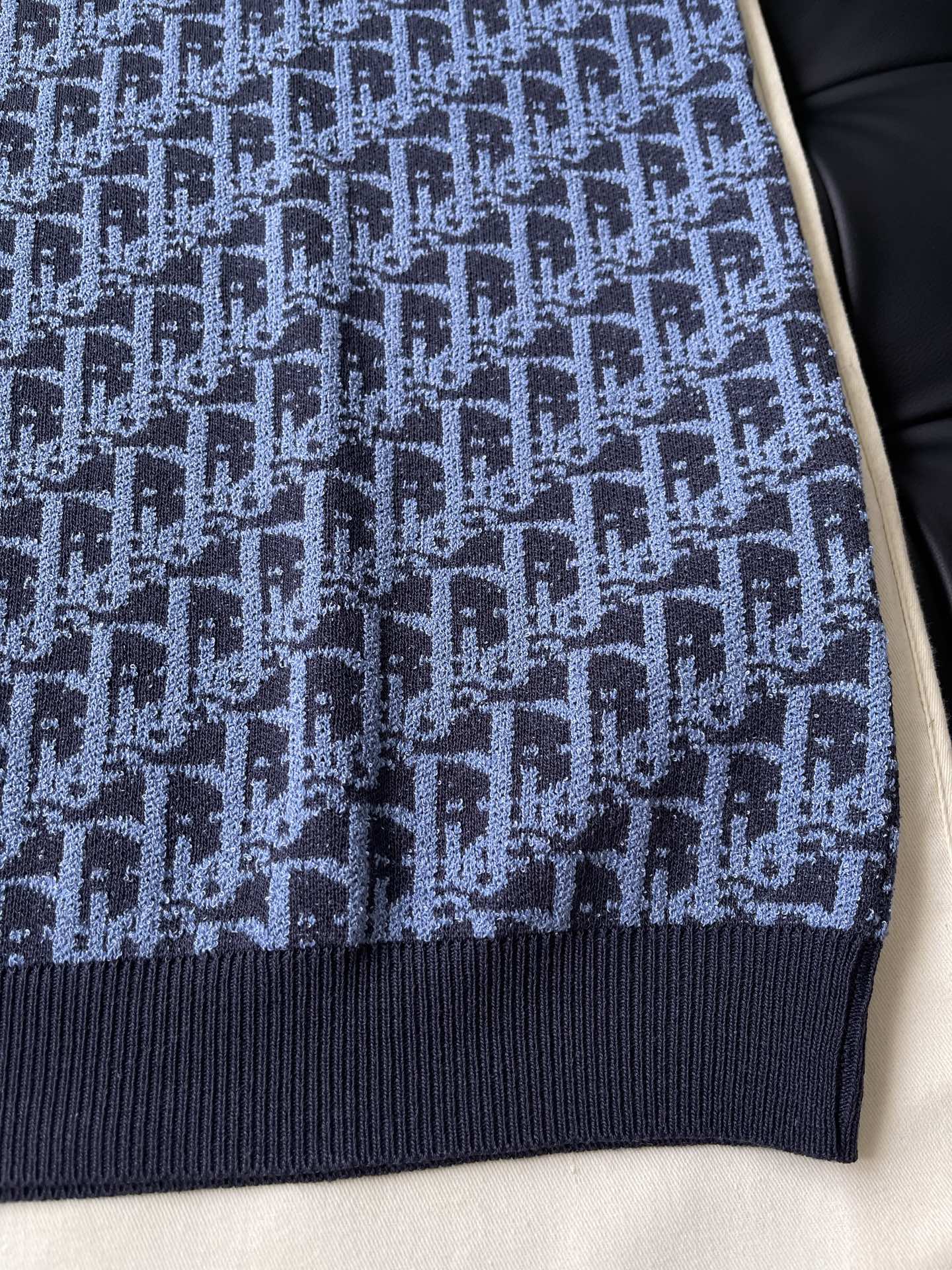 Oblique Pattern Short-Sleeve Knit Top — product photograph