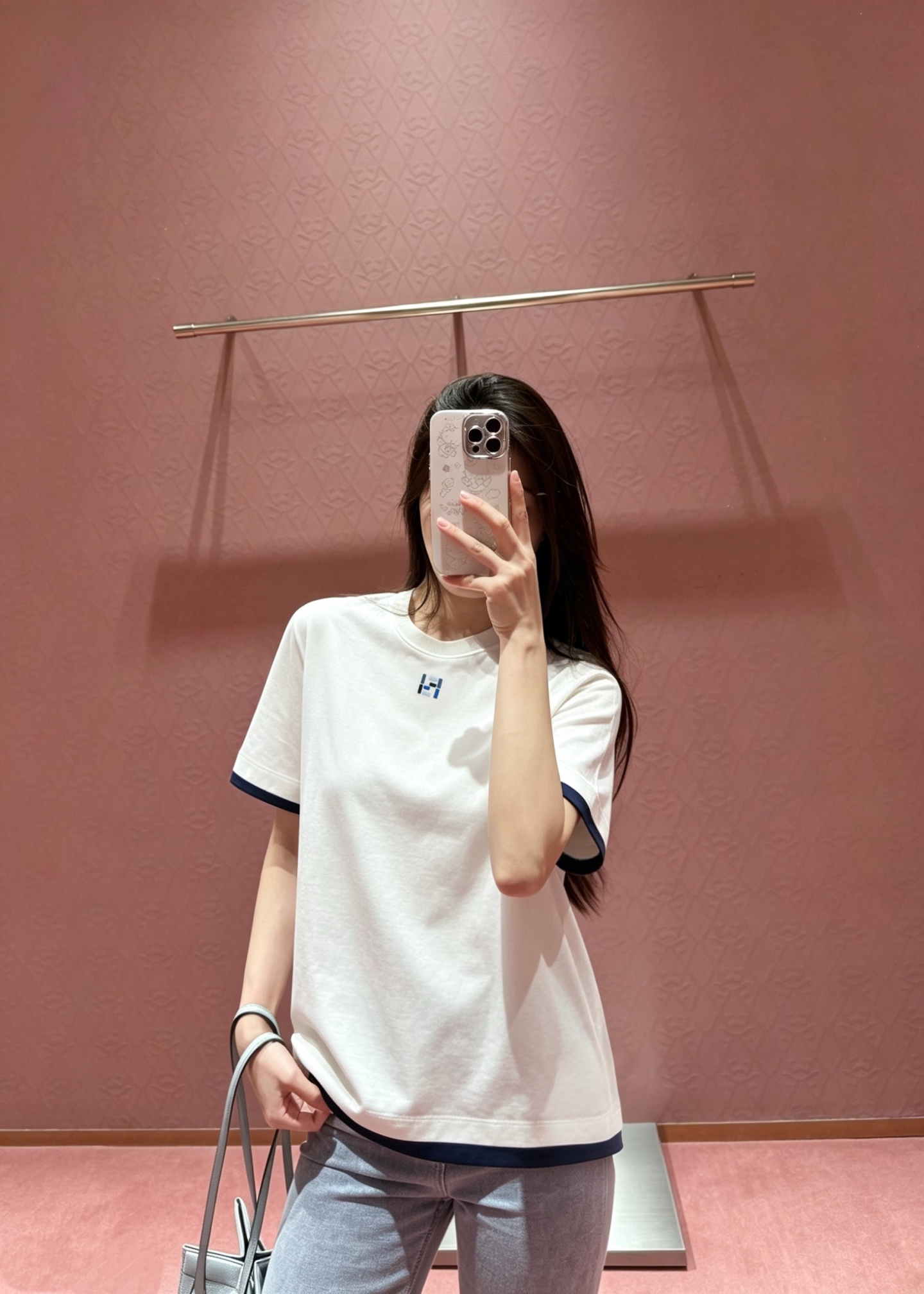 Contrast-Hem Logo T-Shirt — product photograph