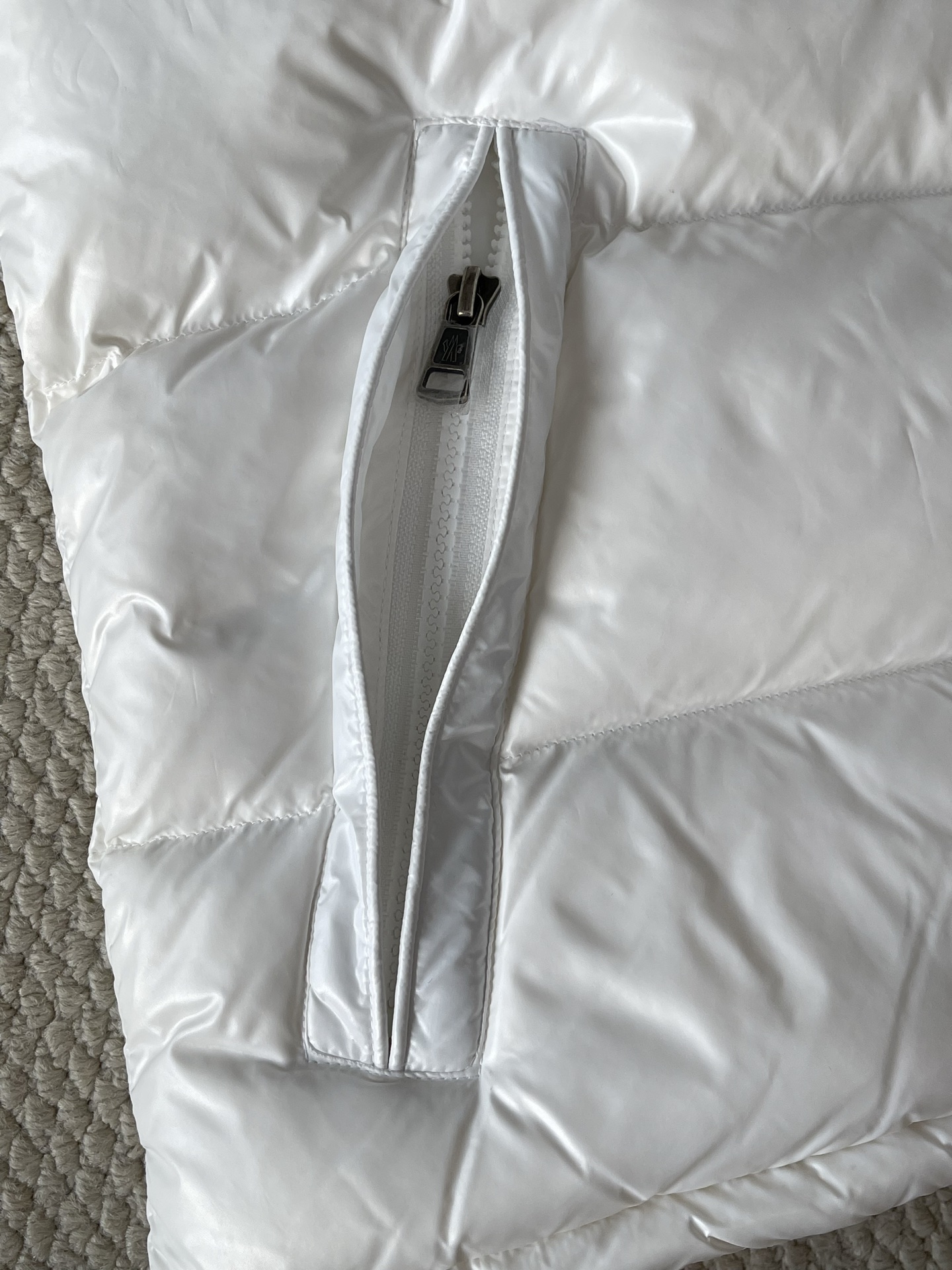 Gloss-Finish Sleeve-Pocket Puffer — product photograph