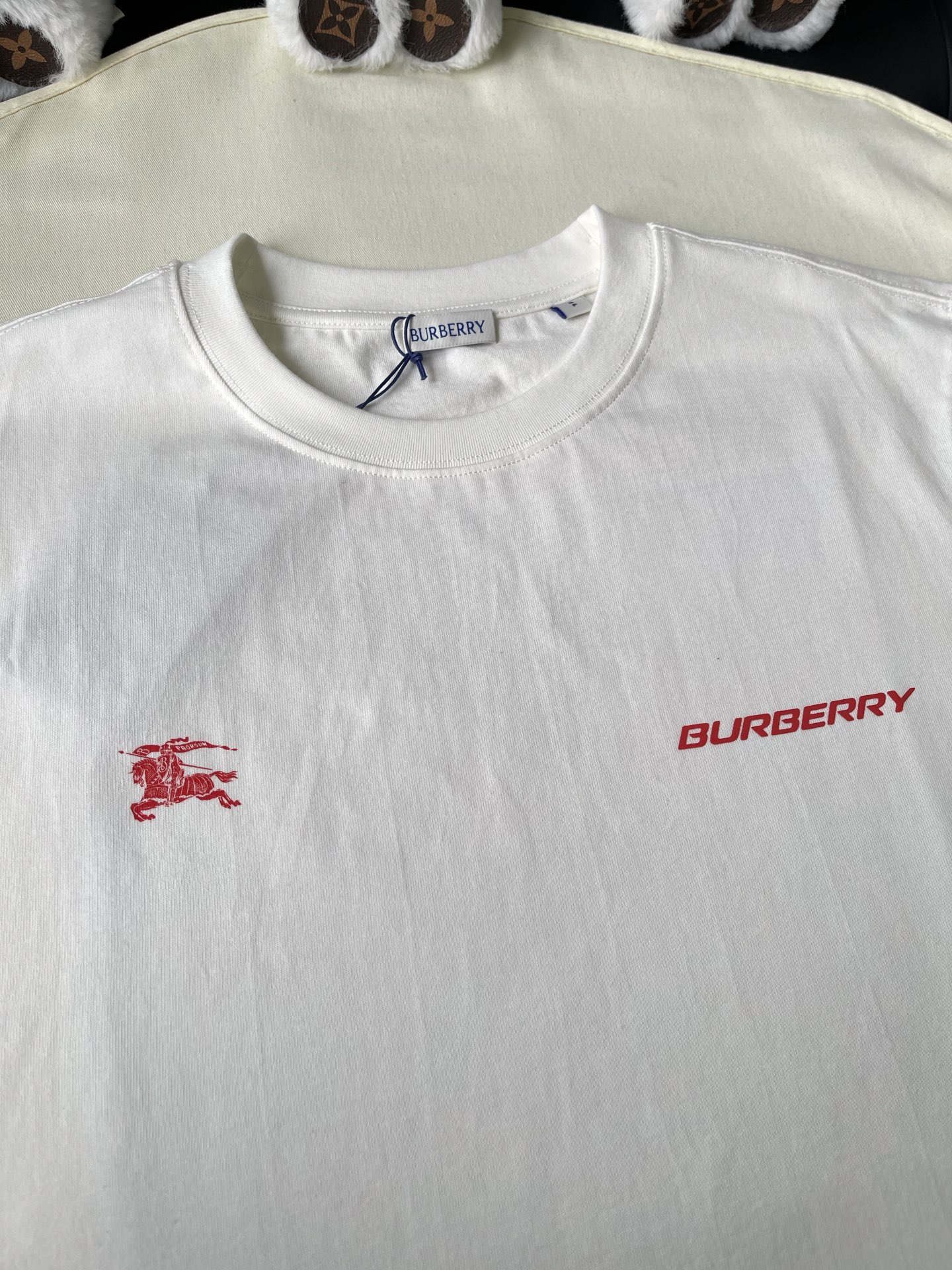 Map-Graphic Back T-Shirt — product photograph
