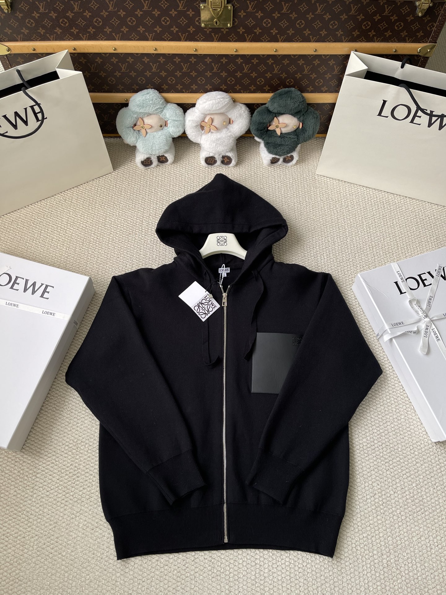 Contrast-Pocket Zip Hoodie — product photograph