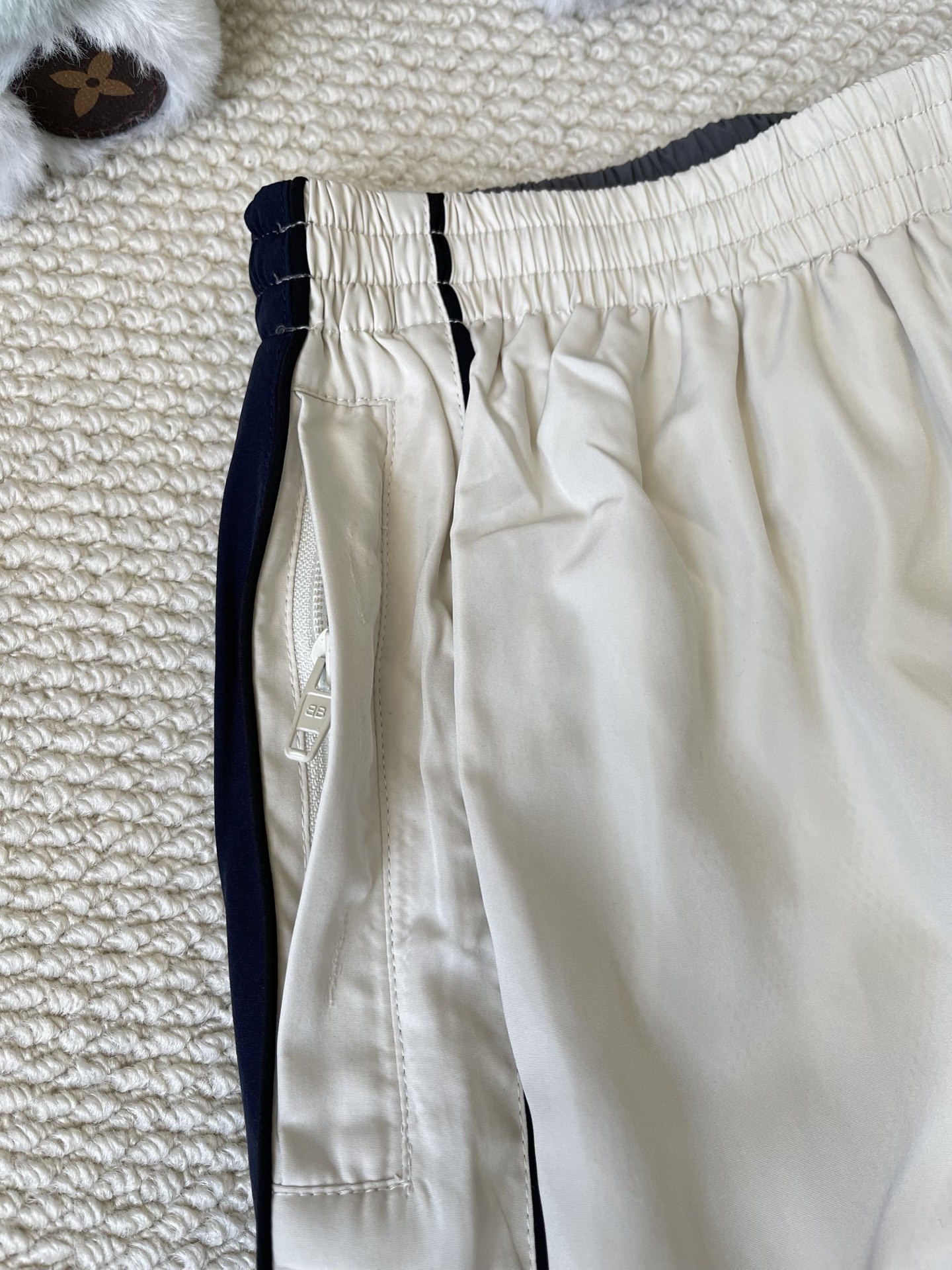 Contrast-Stripe Quarter-Zip Matching Separates — product photograph