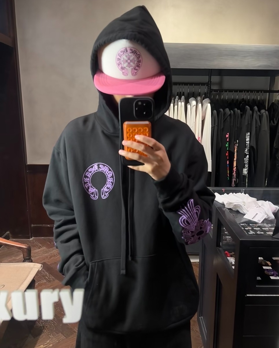 Purple-Graphic Pullover Hoodie — product photograph
