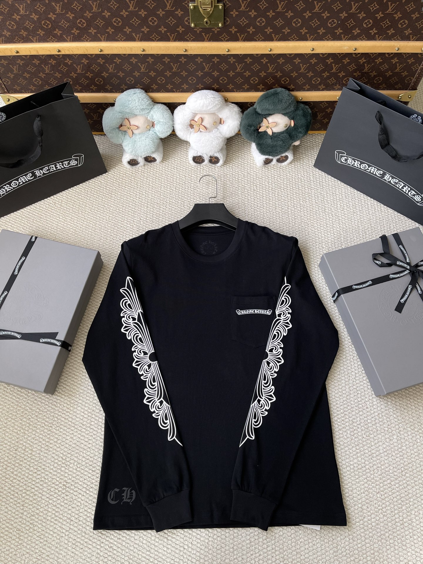 Aspen Graphic Pocket Long-Sleeve T-Shirt — product photograph