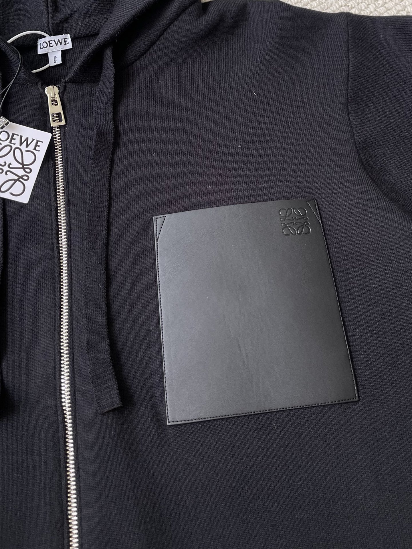 Contrast-Pocket Zip Hoodie — product photograph