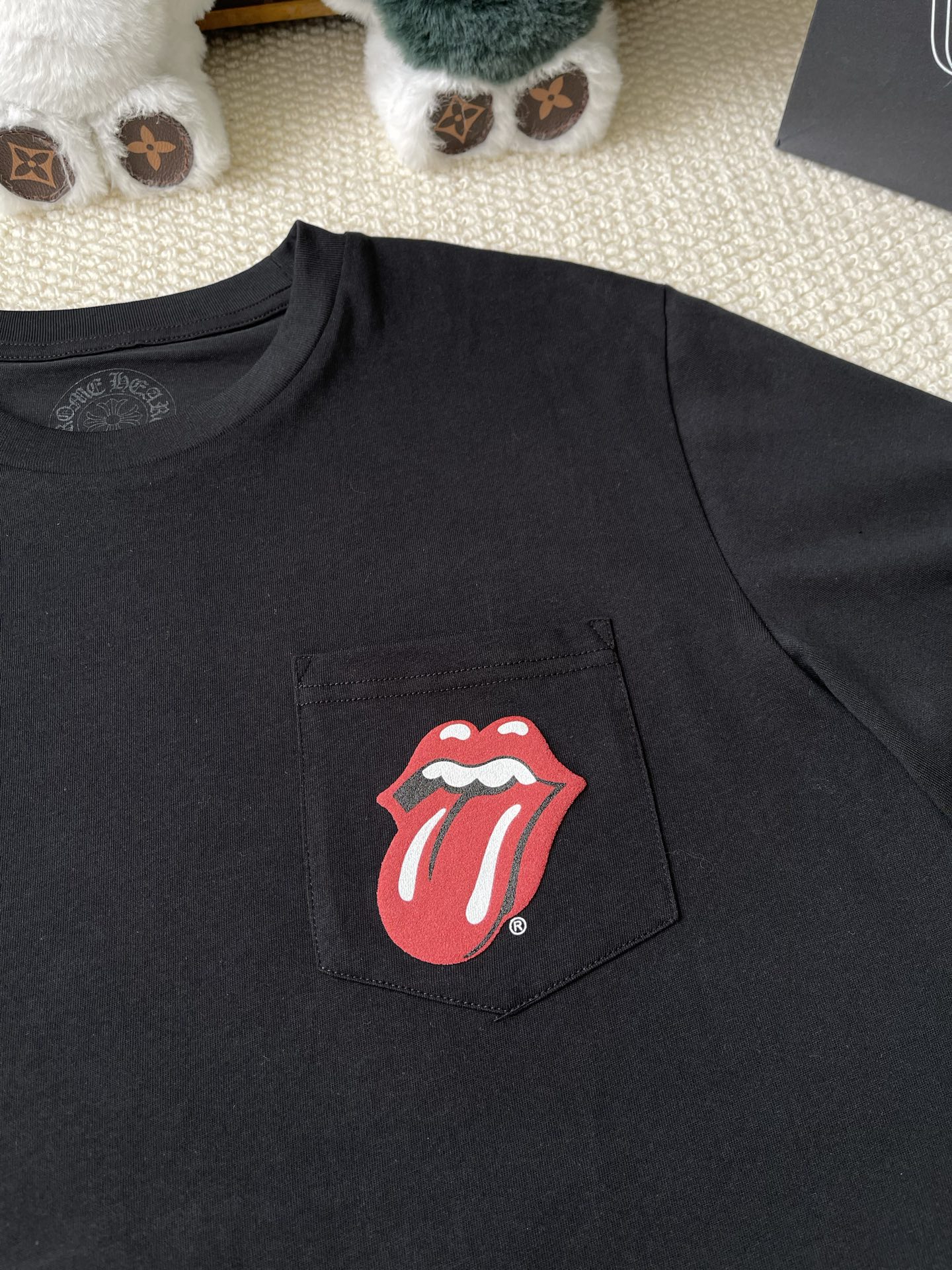 Tongue-Graphic Long-Sleeve T-Shirt — product photograph