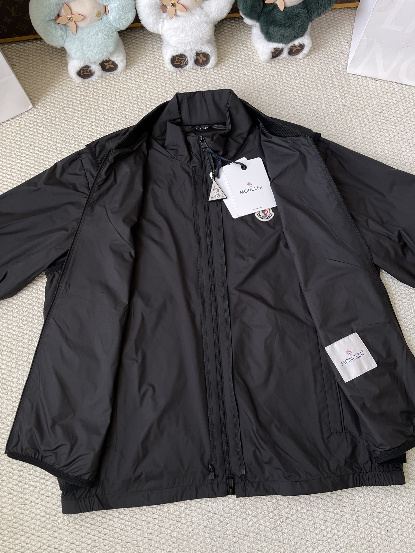 Contrast-Collar Badge Windbreaker — product photograph