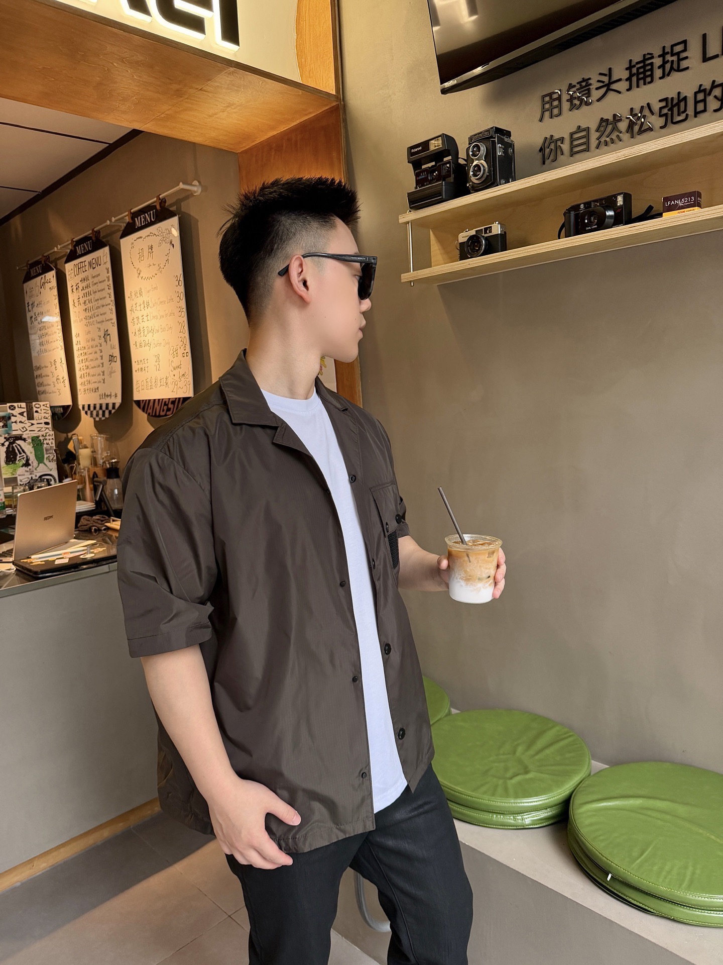 Mesh-Pocket Short-Sleeve Shirt — product photograph