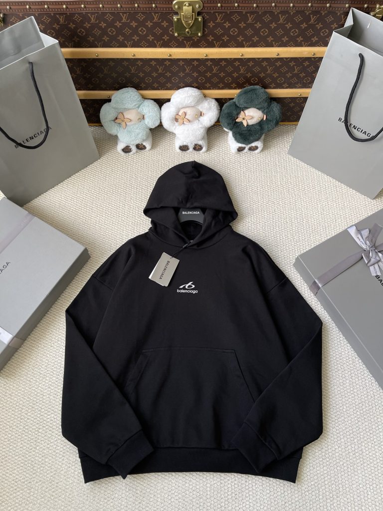 Small-BB Pullover Hoodie — product photograph