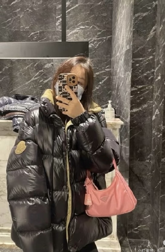 Large-Emblem Gloss Puffer — product photograph