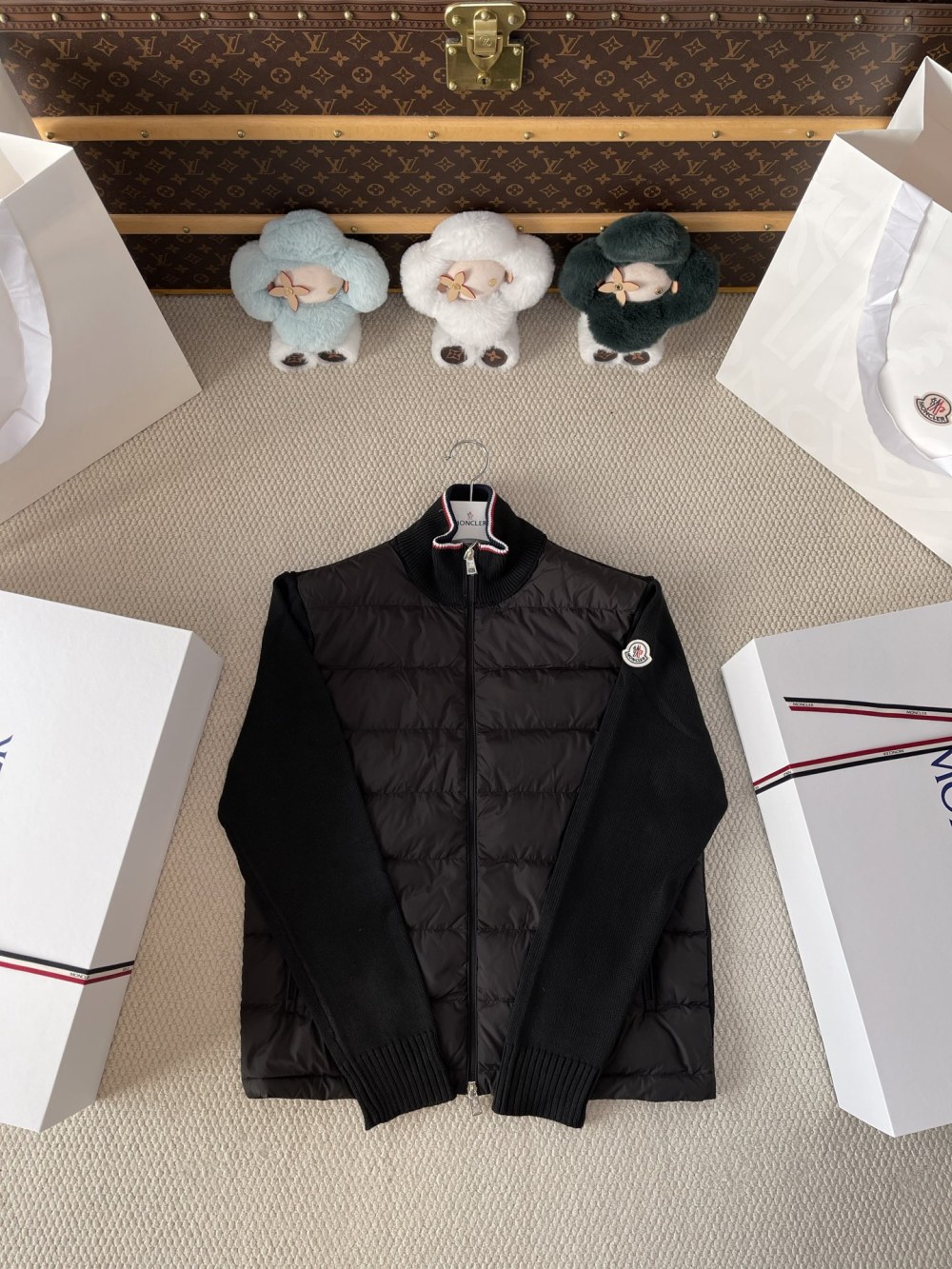 Stripe-Collar Hybrid Quilted Jacket — product photograph