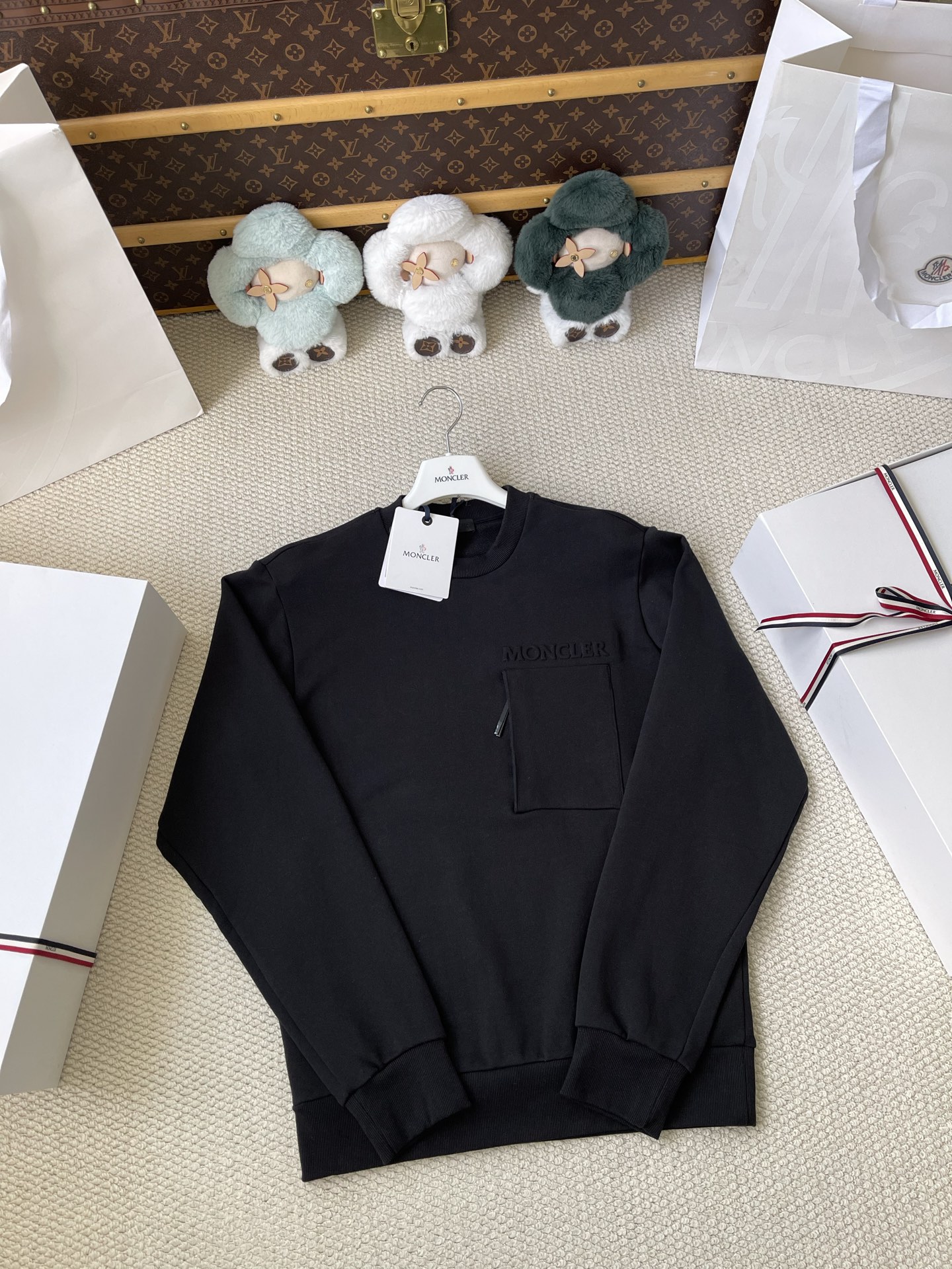 Zip-Pocket Wordmark Sweatshirt — product photograph