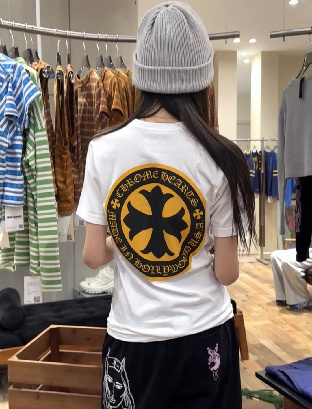 Circle Cross Back-Print Pocket T-Shirt — product photograph