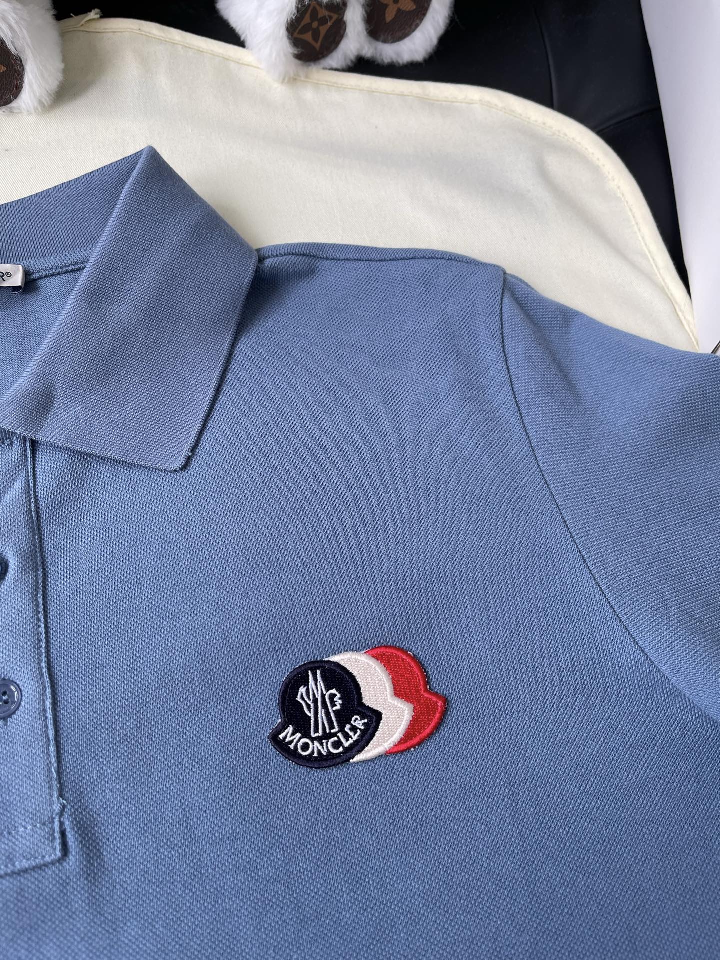 Tricolour Crest Short-Sleeve Polo — product photograph