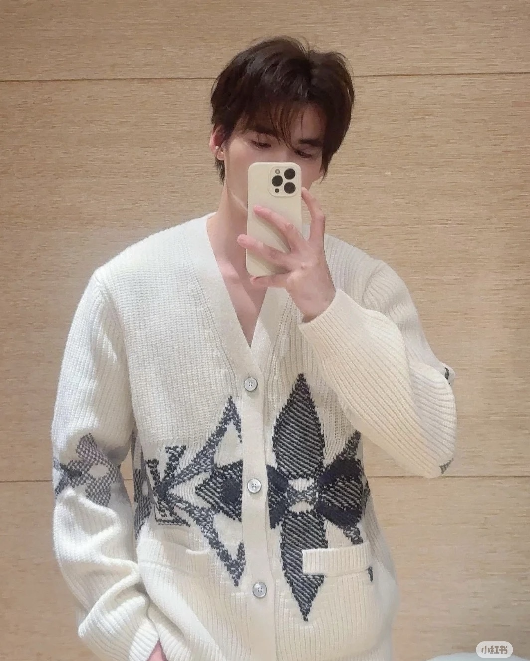 Large Floral-Motif V-Neck Cardigan — product photograph
