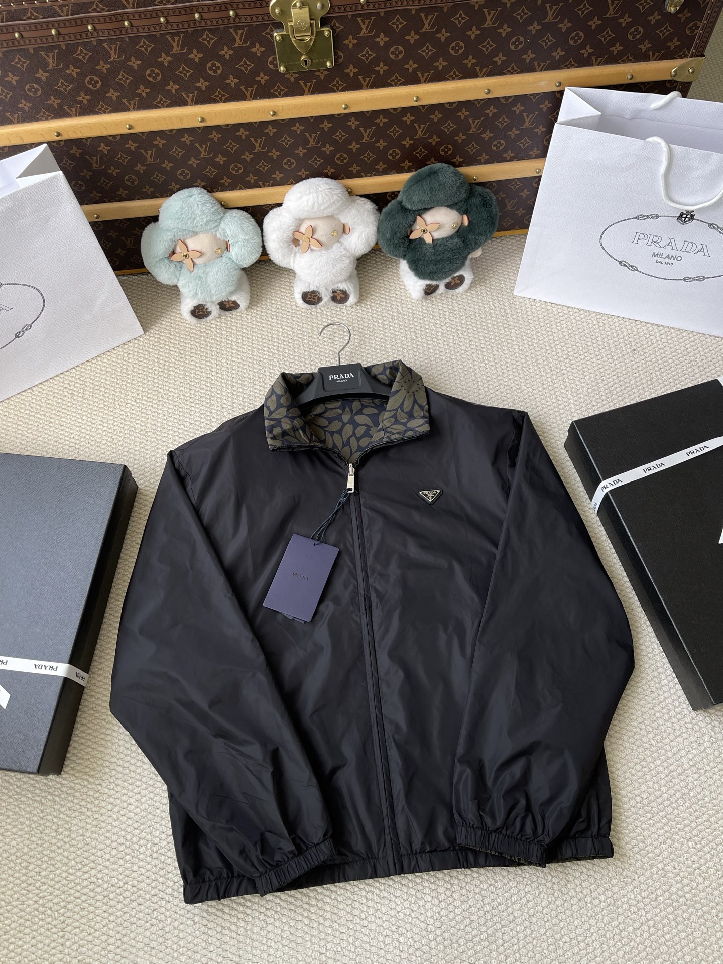 Leaf-Pattern Lined Zip Jacket — product photograph