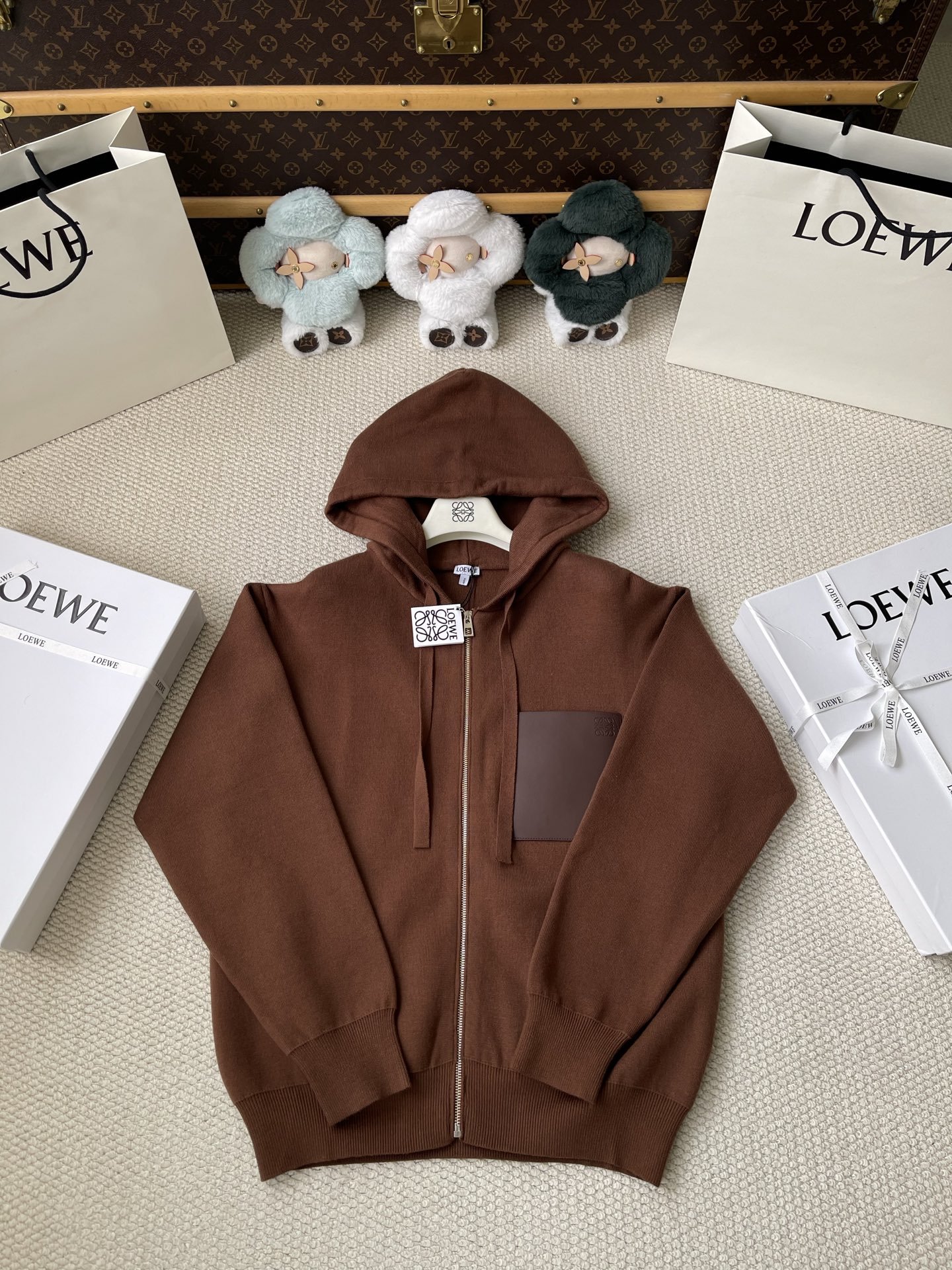 Contrast-Pocket Zip Hoodie — product photograph