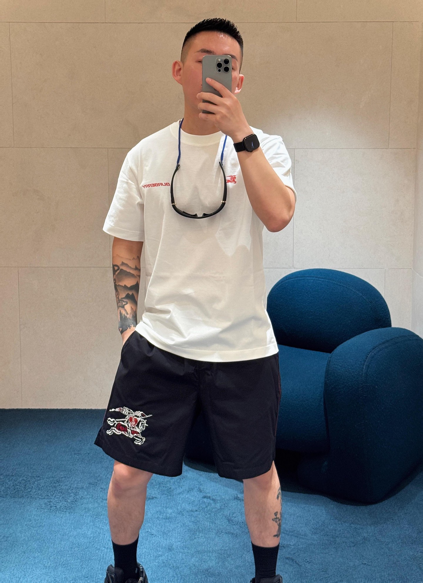 Map-Graphic Back T-Shirt — product photograph
