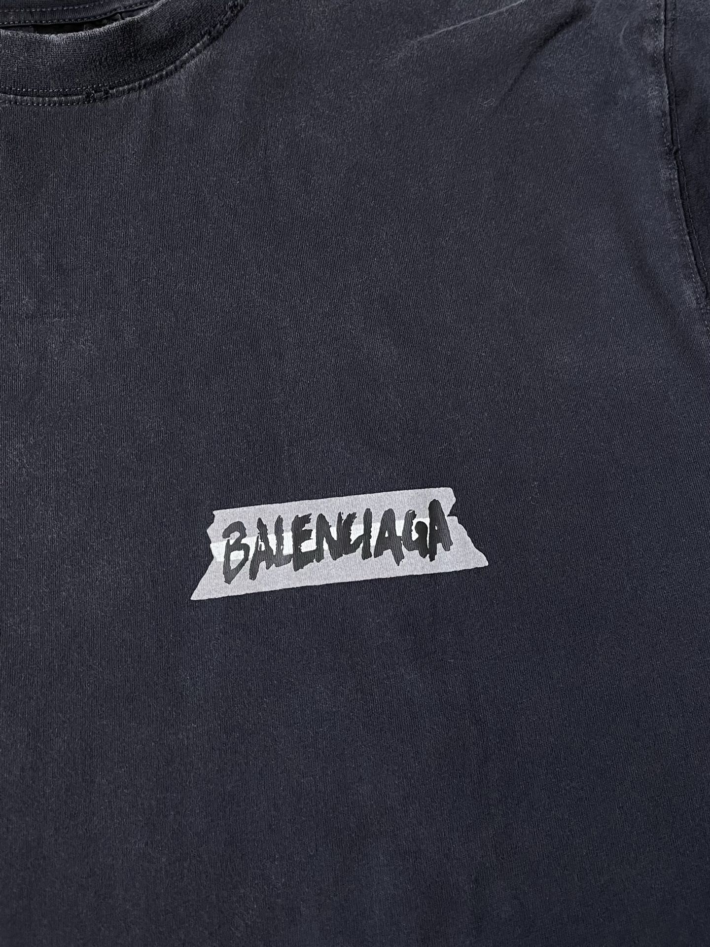 Tape-Wordmark Crewneck Sweatshirt — product photograph