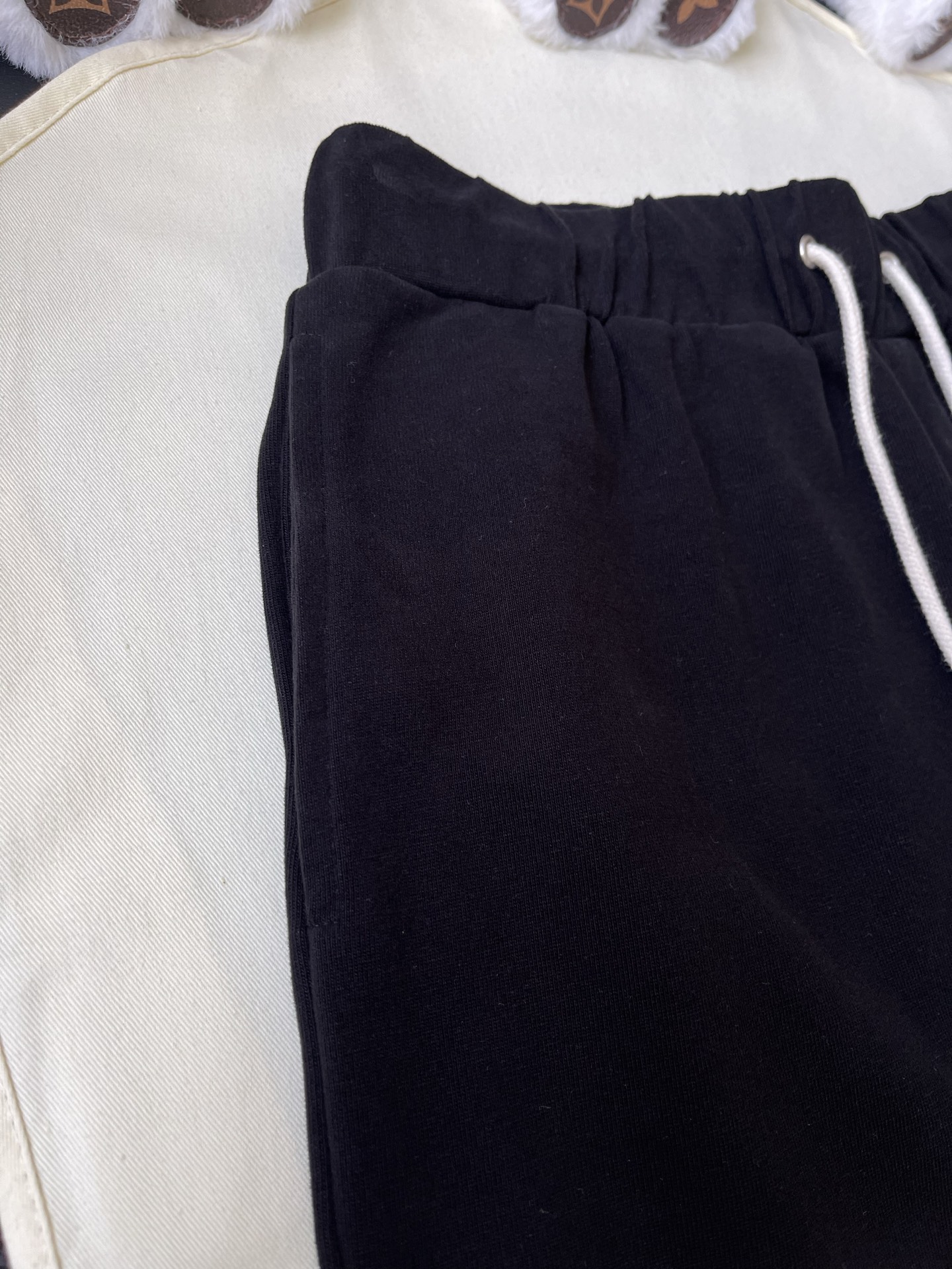 Dagger Emblem Drawstring Shorts — product photograph