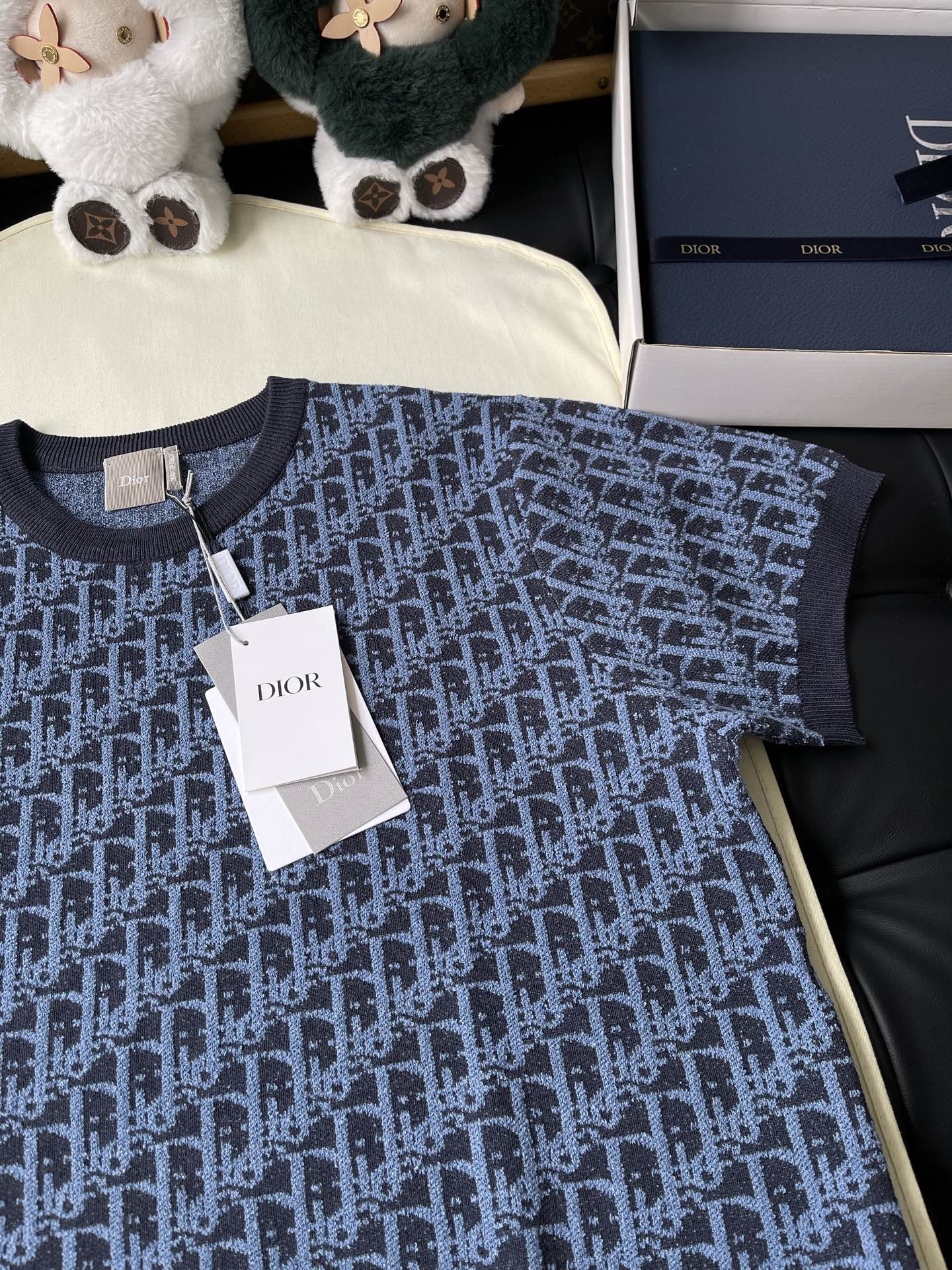 Oblique Pattern Short-Sleeve Knit Top — product photograph