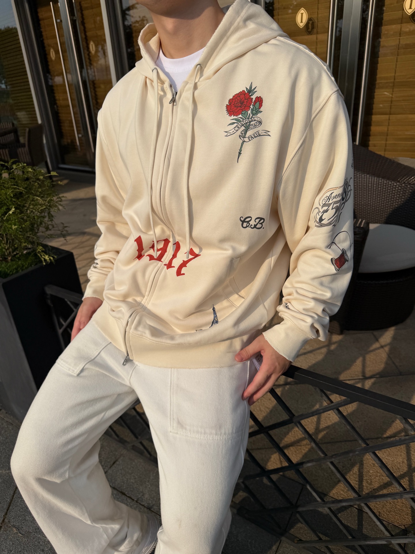 Rose-Graphic Zip Hoodie — product photograph