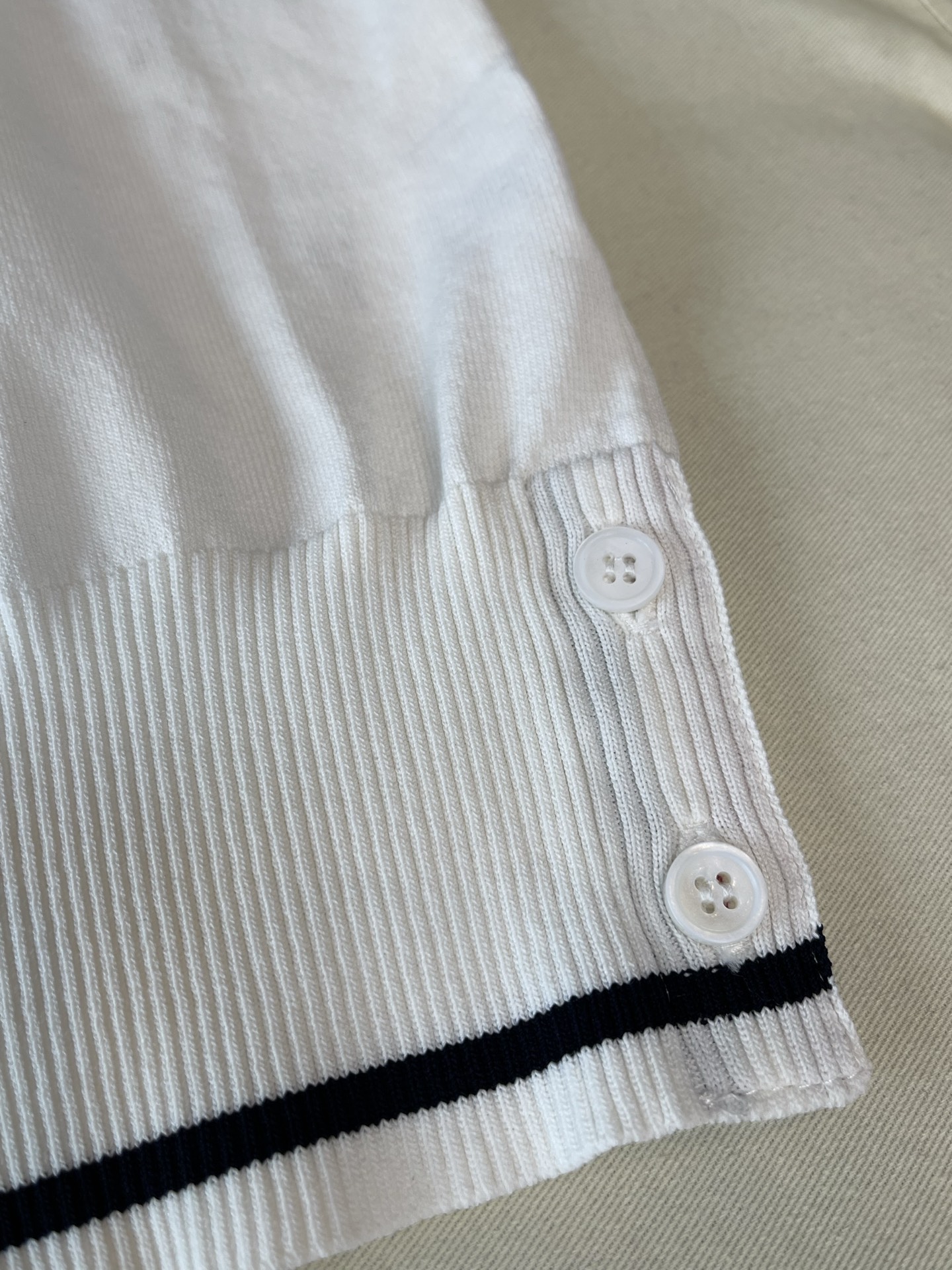 Contrast-Trim Sleeveless Zip Polo — product photograph