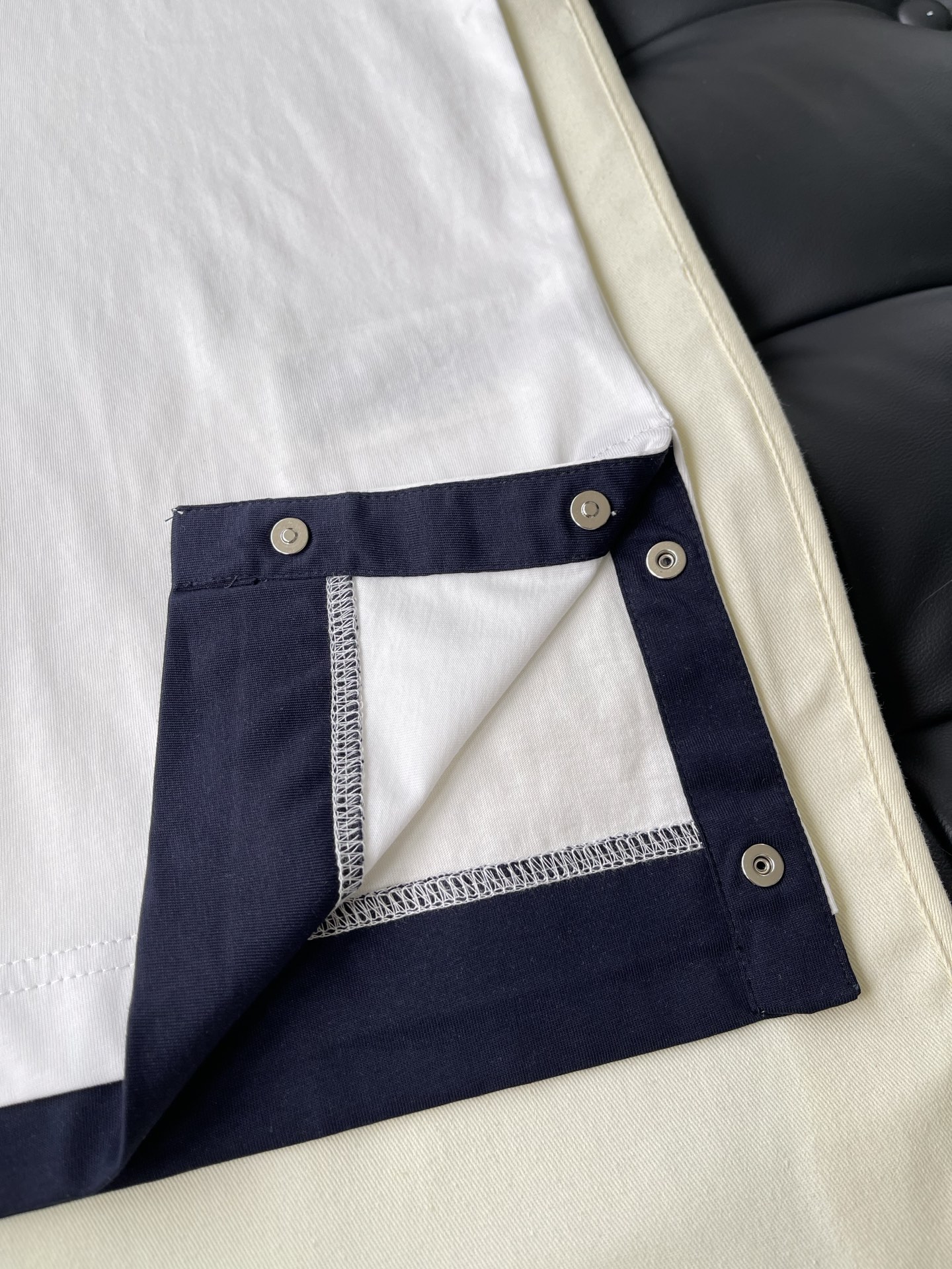 Contrast-Hem Logo T-Shirt — product photograph