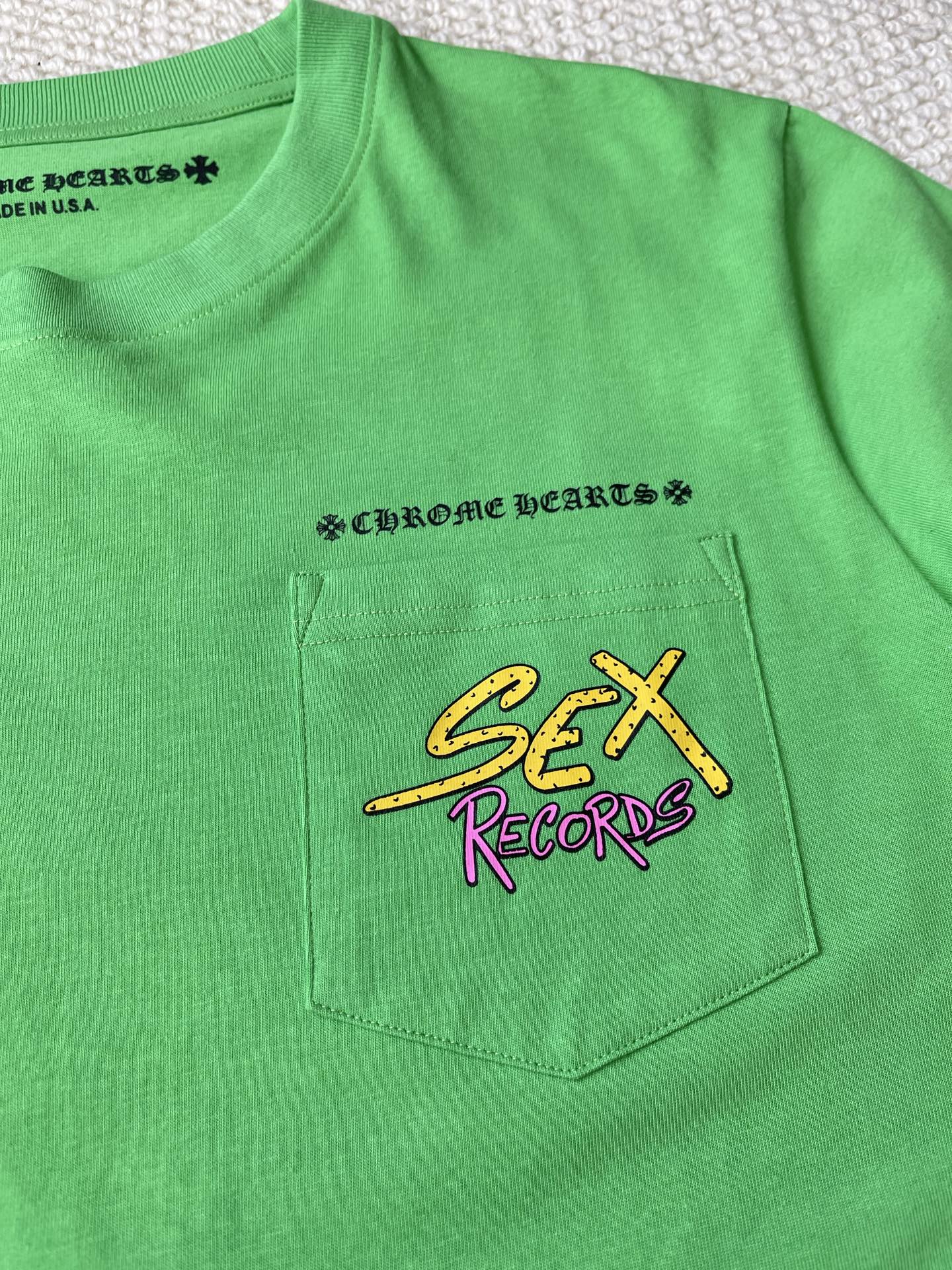 Multicolor Sleeve-Graphic Long-Sleeve T-Shirt — product photograph